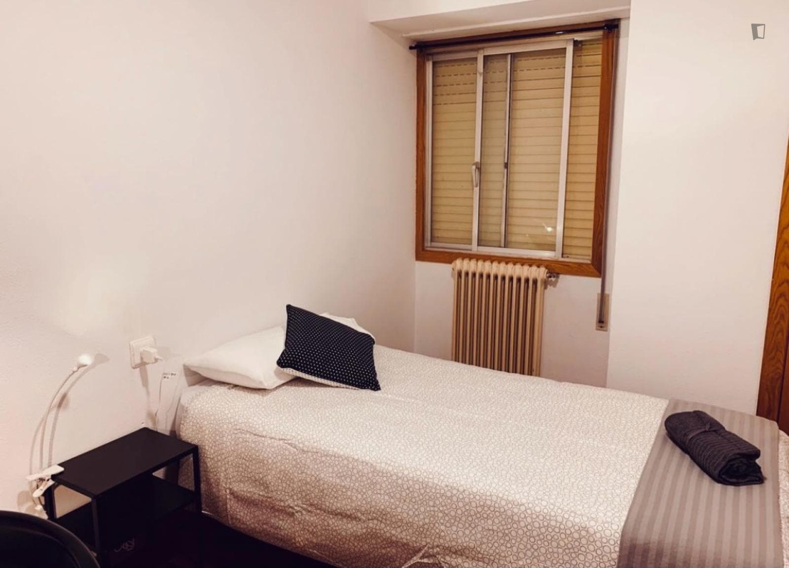 Nice single bedroom near Campus Vida of USC photo 1