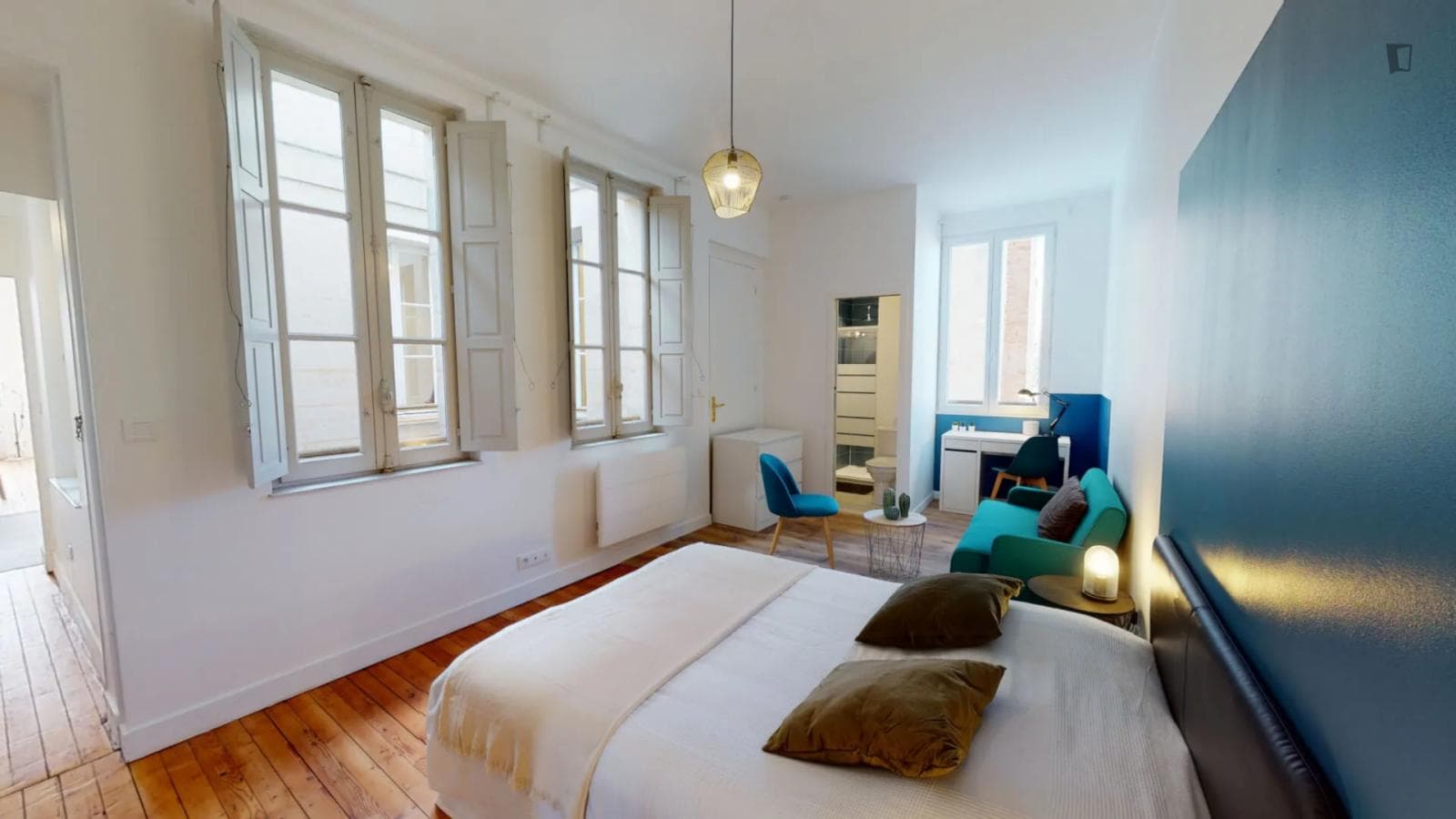 Excellent double ensuite bedroom in the centre of Bordeaux photo 1