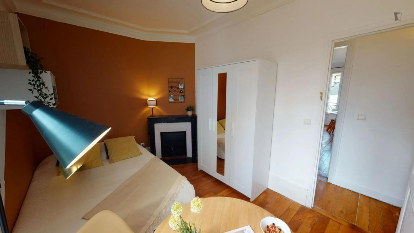 Appealing double bedroom close to Brochant metro station photo 1