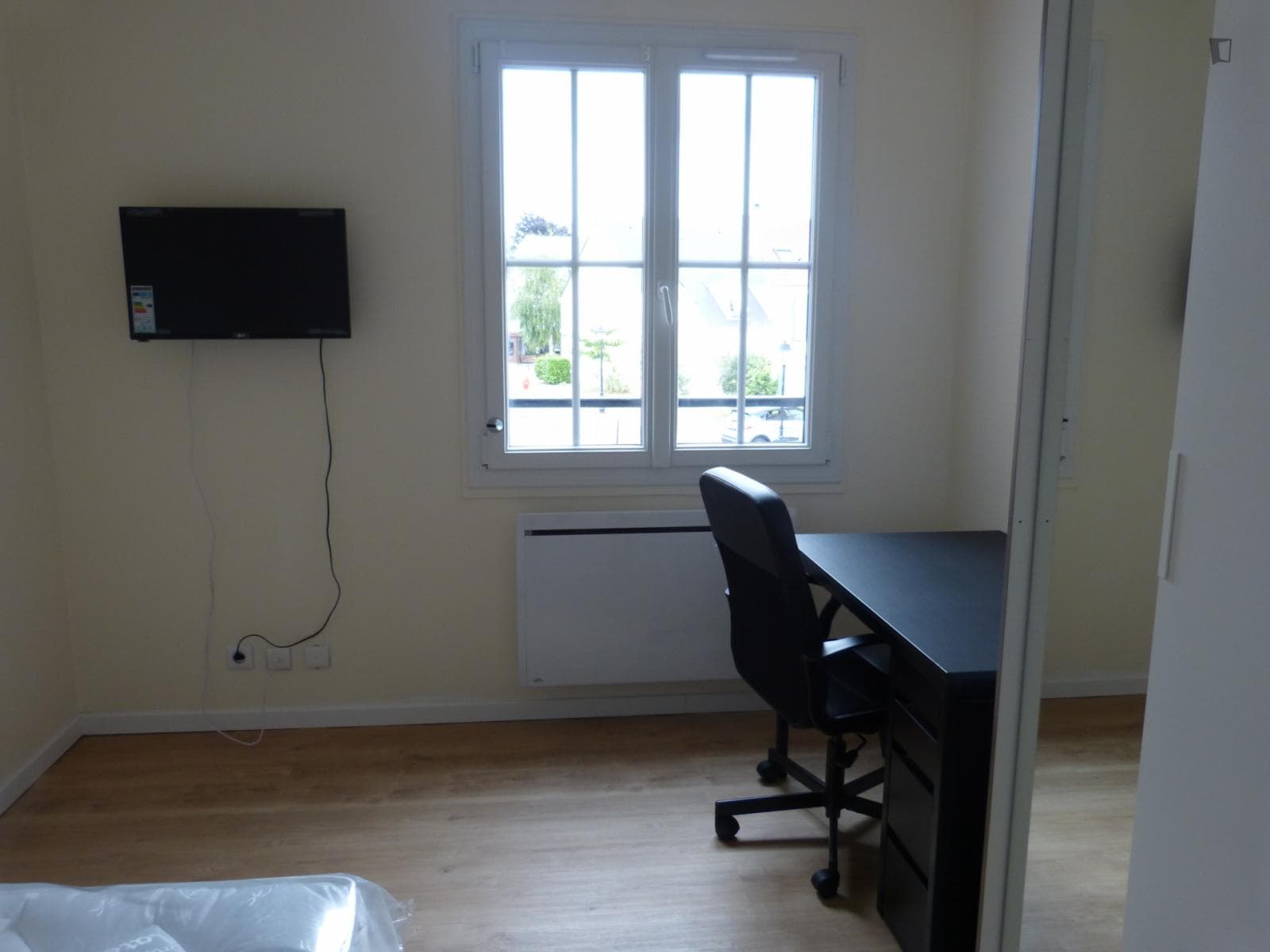 Nice single bedroom near Parc de la Légion d'Honneur photo 1