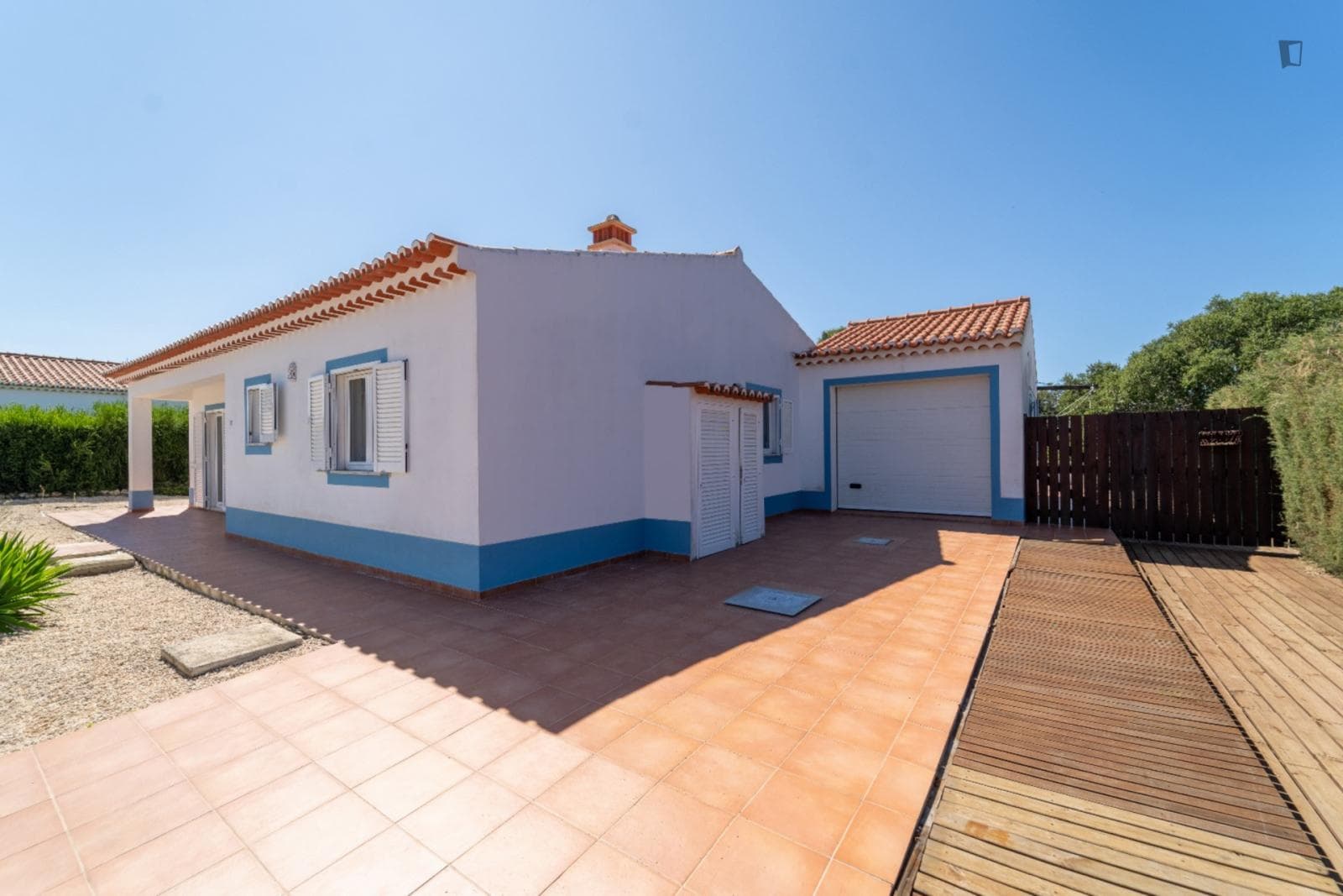 Luxury 4 Bedroom House close to Praia da Arrifana photo 1