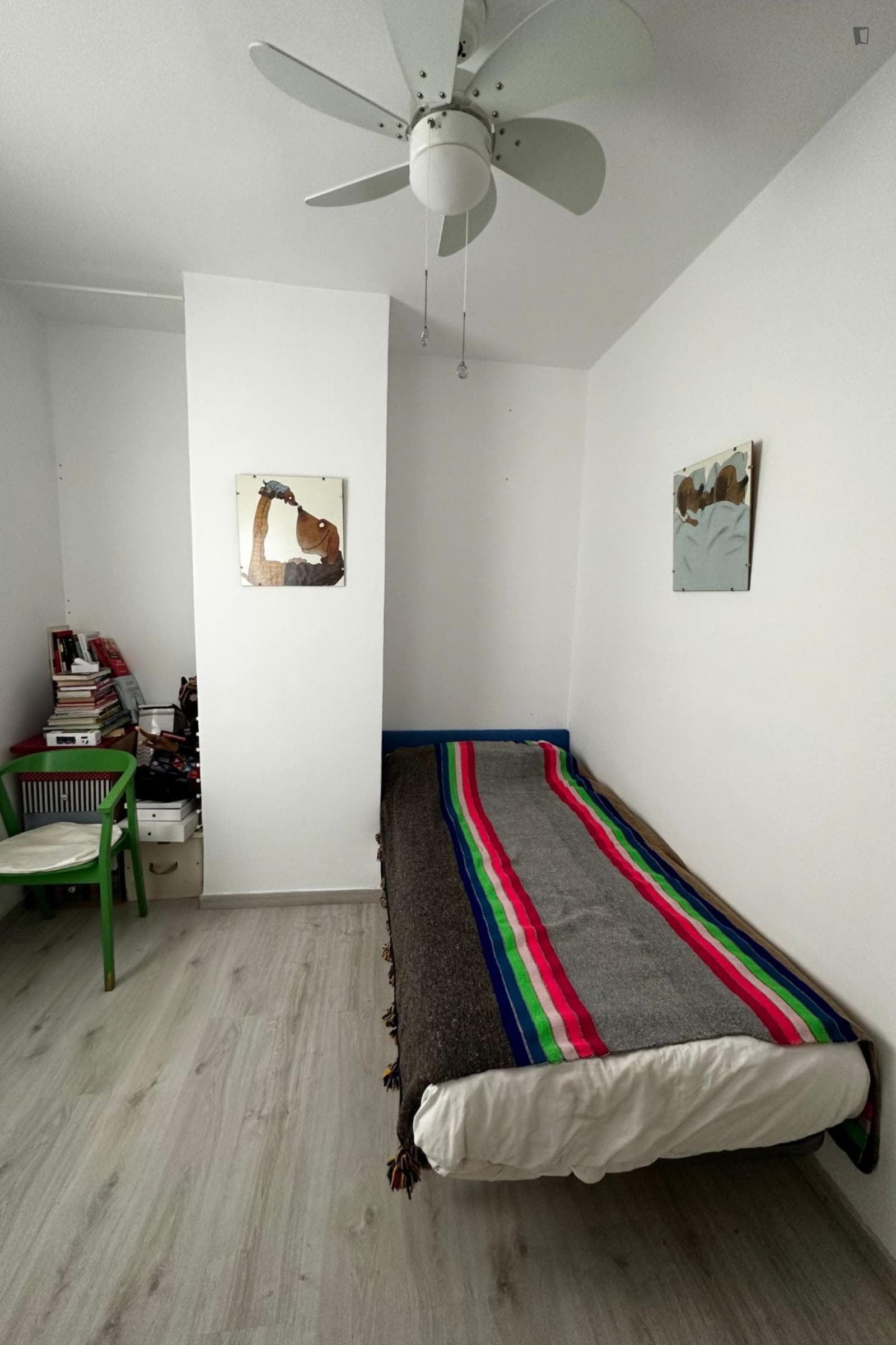 Cozy single bedroom in El Aire with easy access to Granada city center photo 1