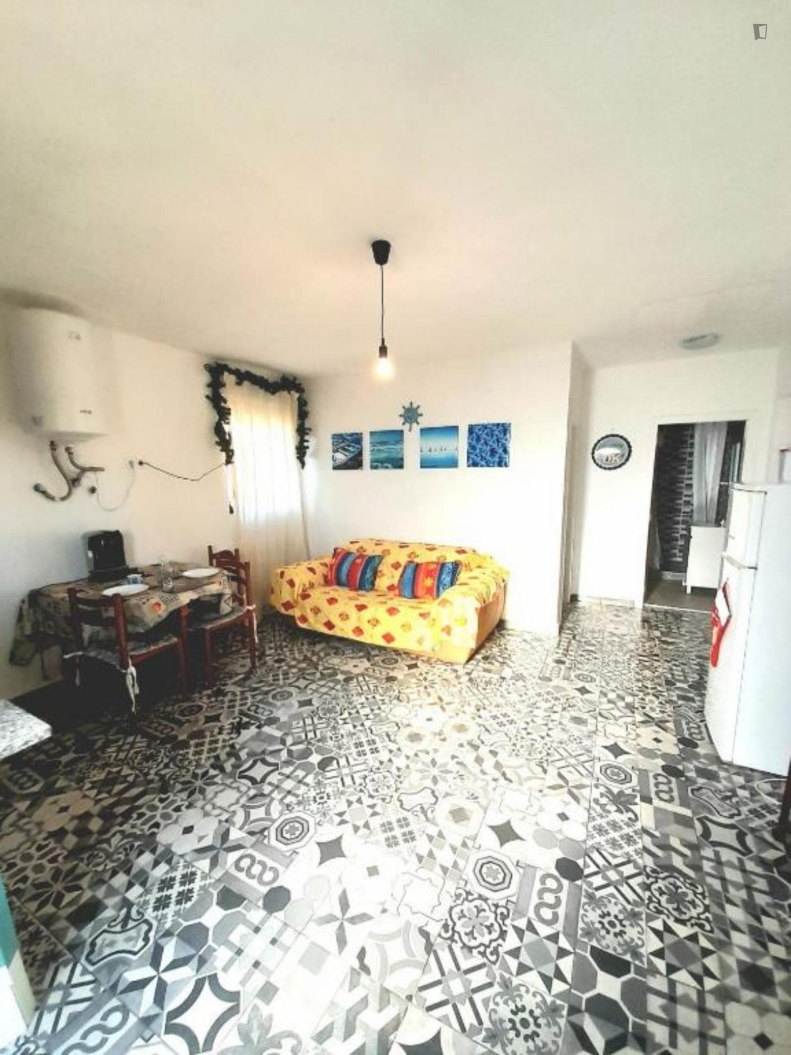 Enjoyable 1-bedroom flat within walking distance of the beaches photo 1