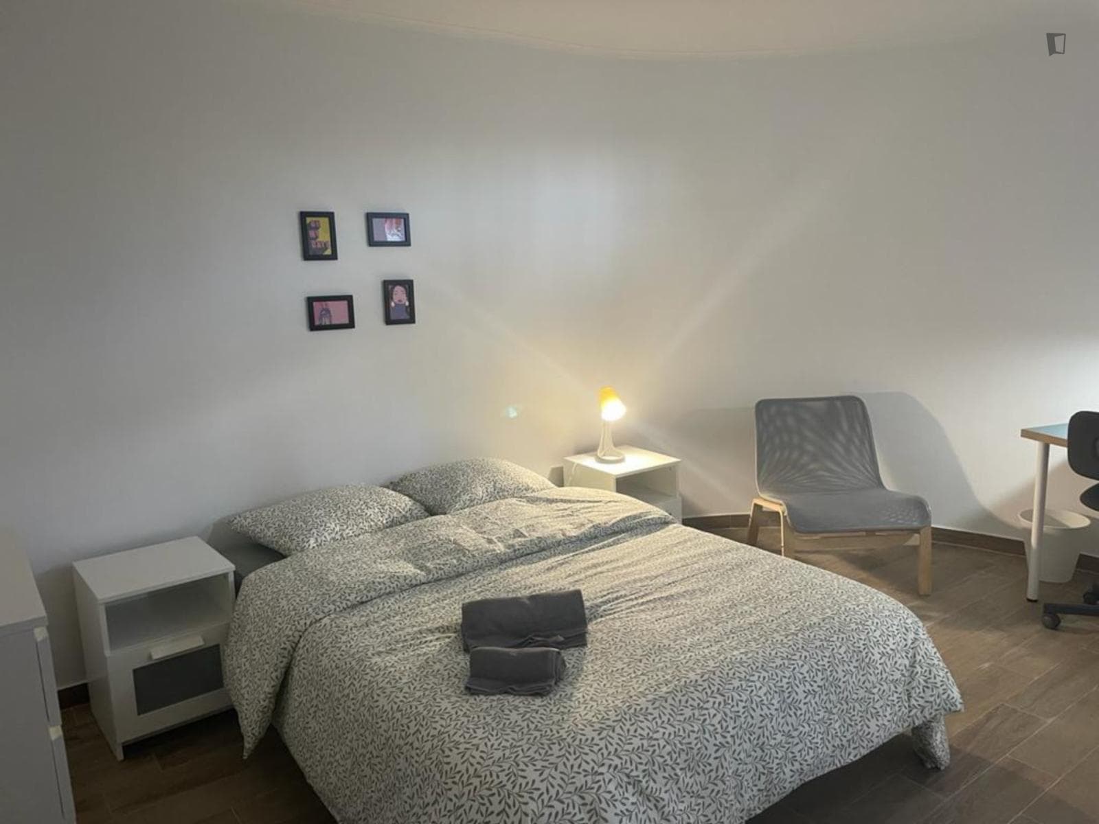Lovely double ensuite bedroom in Moscavide photo 1