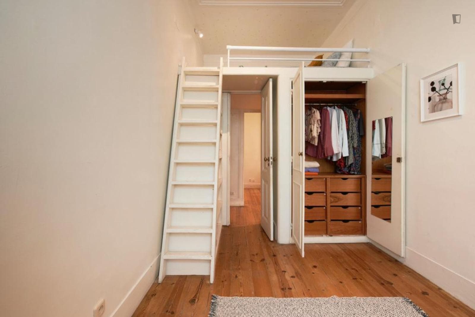 Beautiful single bedroom in Campo de Ourique photo 1
