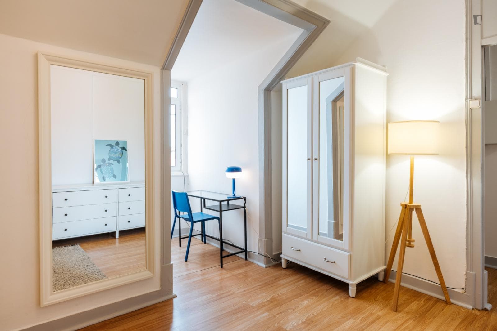 Appealing double bedroom in Arroios photo 1
