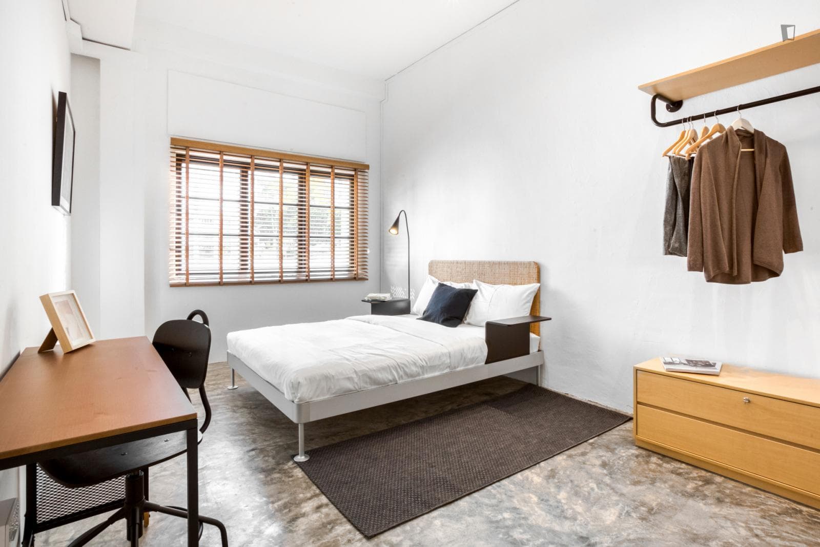 Relaxing double bedroom next to Outram Park metro station photo 1
