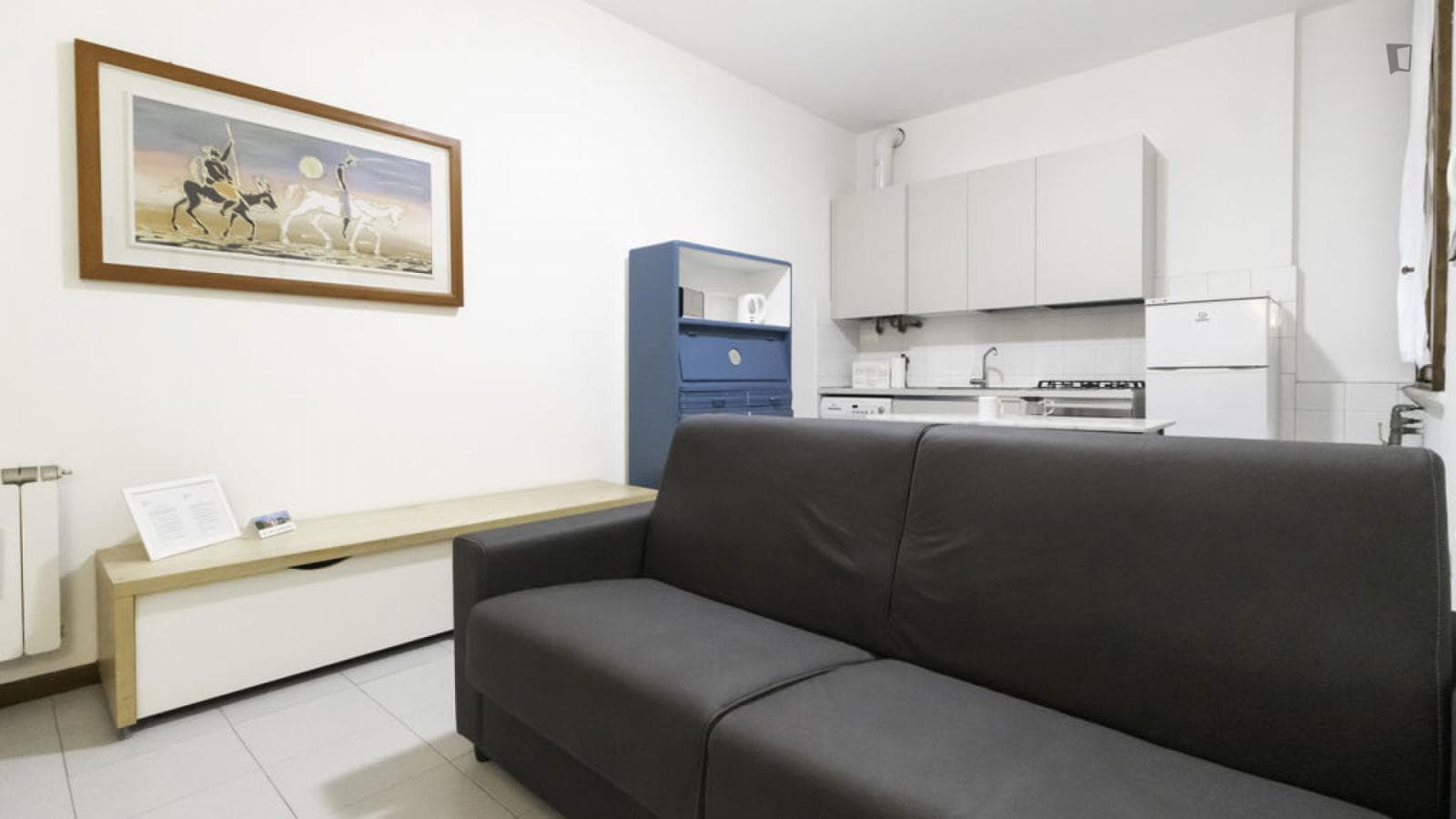 Inviting 1-bedroom flat close to Università Cattolica photo 1