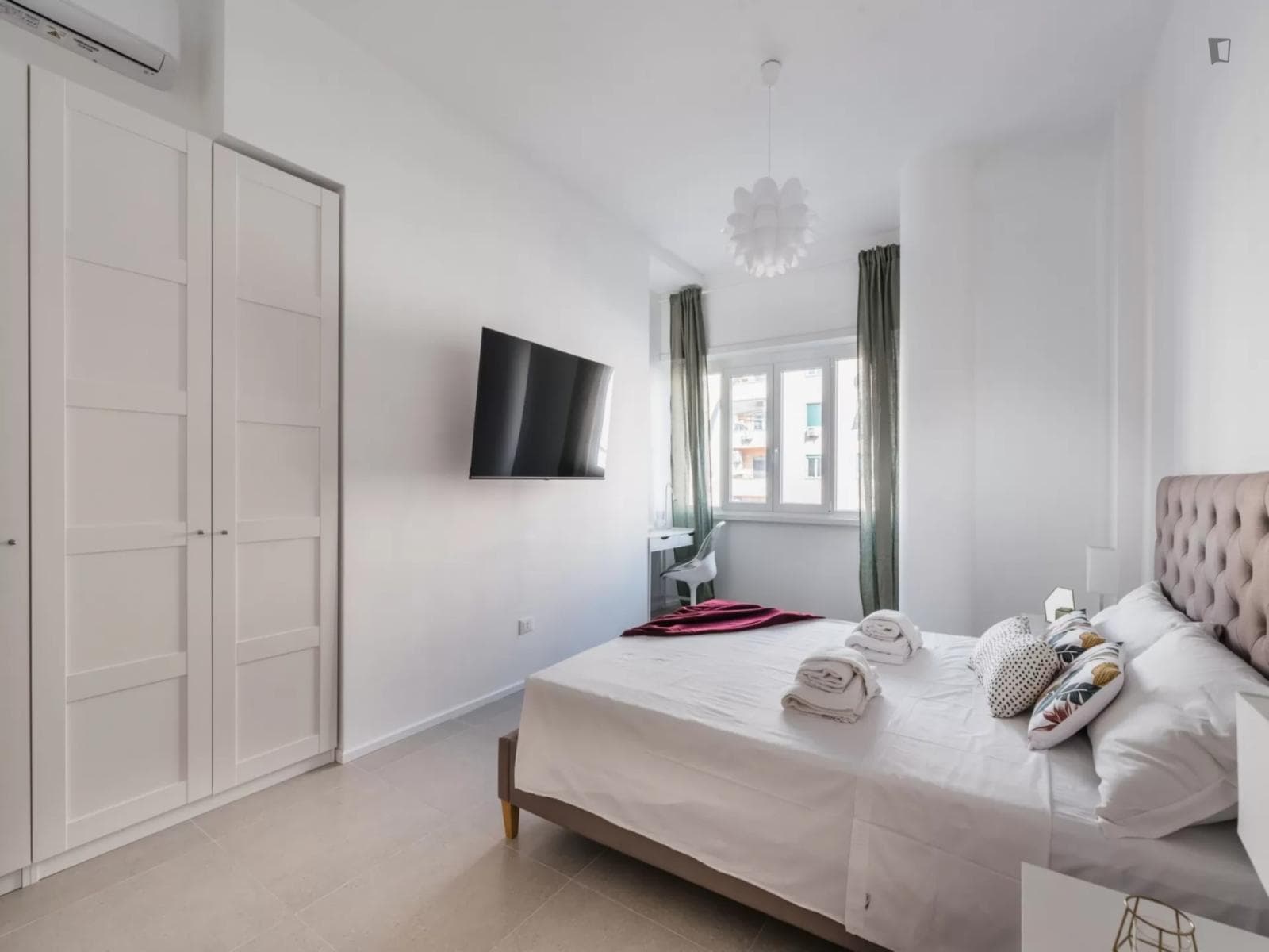 Elegant 3-bedroom apartment in Porta Maggiore photo 1