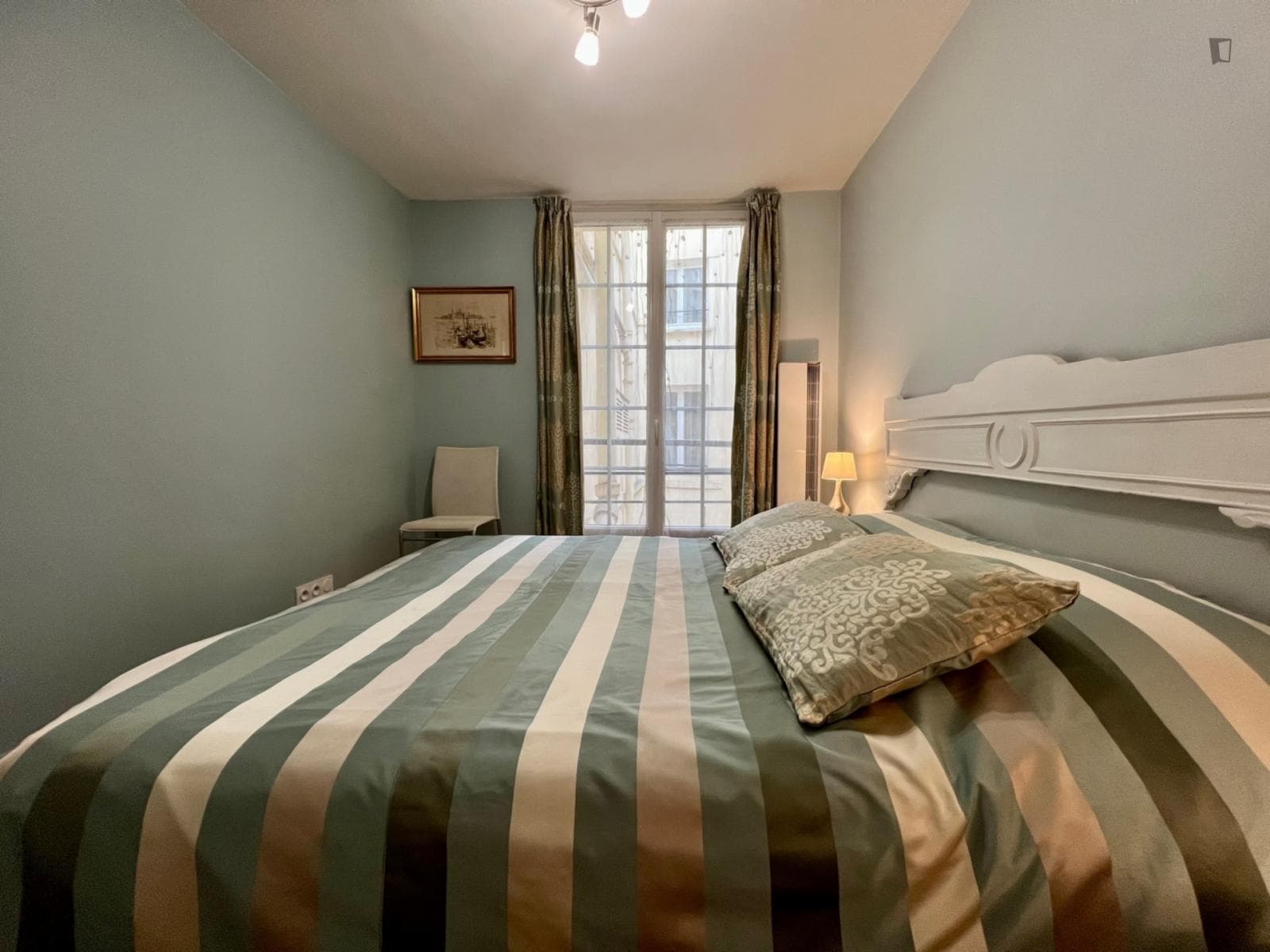 Lovely 1-bedroom apartment near the Tuileries Garden photo 1