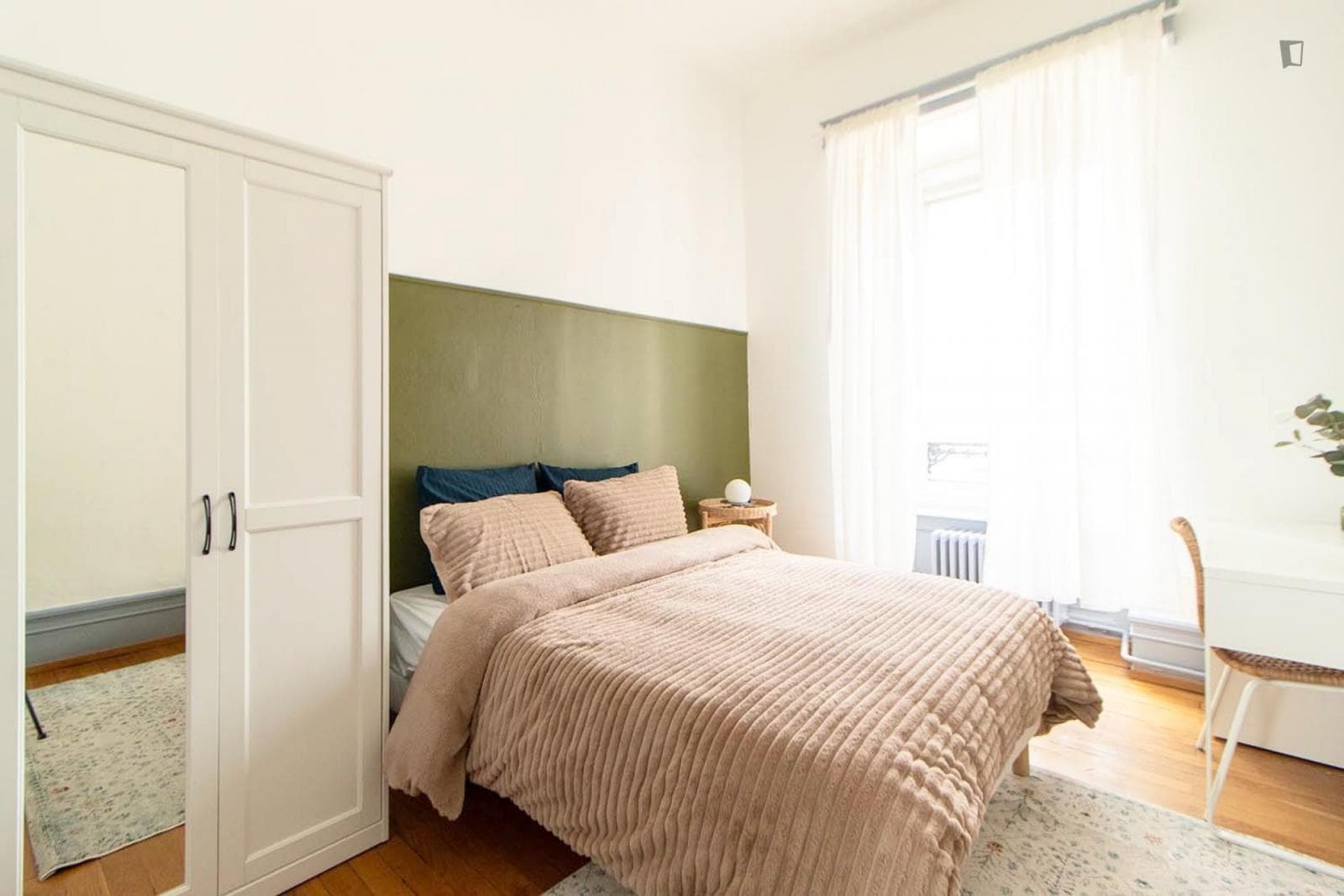 Move into this 12 m² coliving room in Strasbourg's city-center - ST93 photo 1