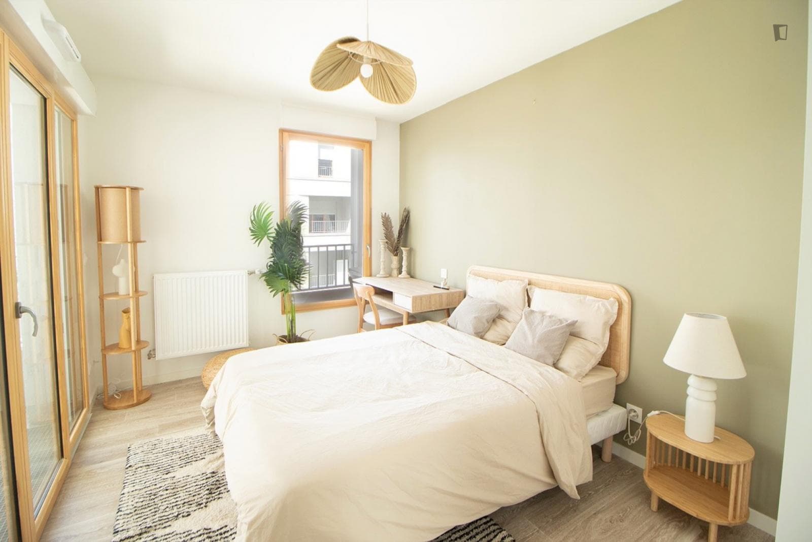 Move into this 12 m² room in a coliving apartment in Bordeaux - BO32 photo 1