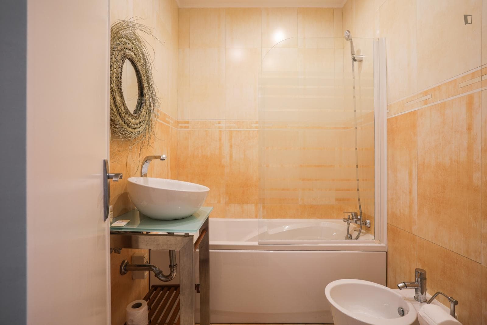 Charming 3-bedroom apartment in Algés photo 1