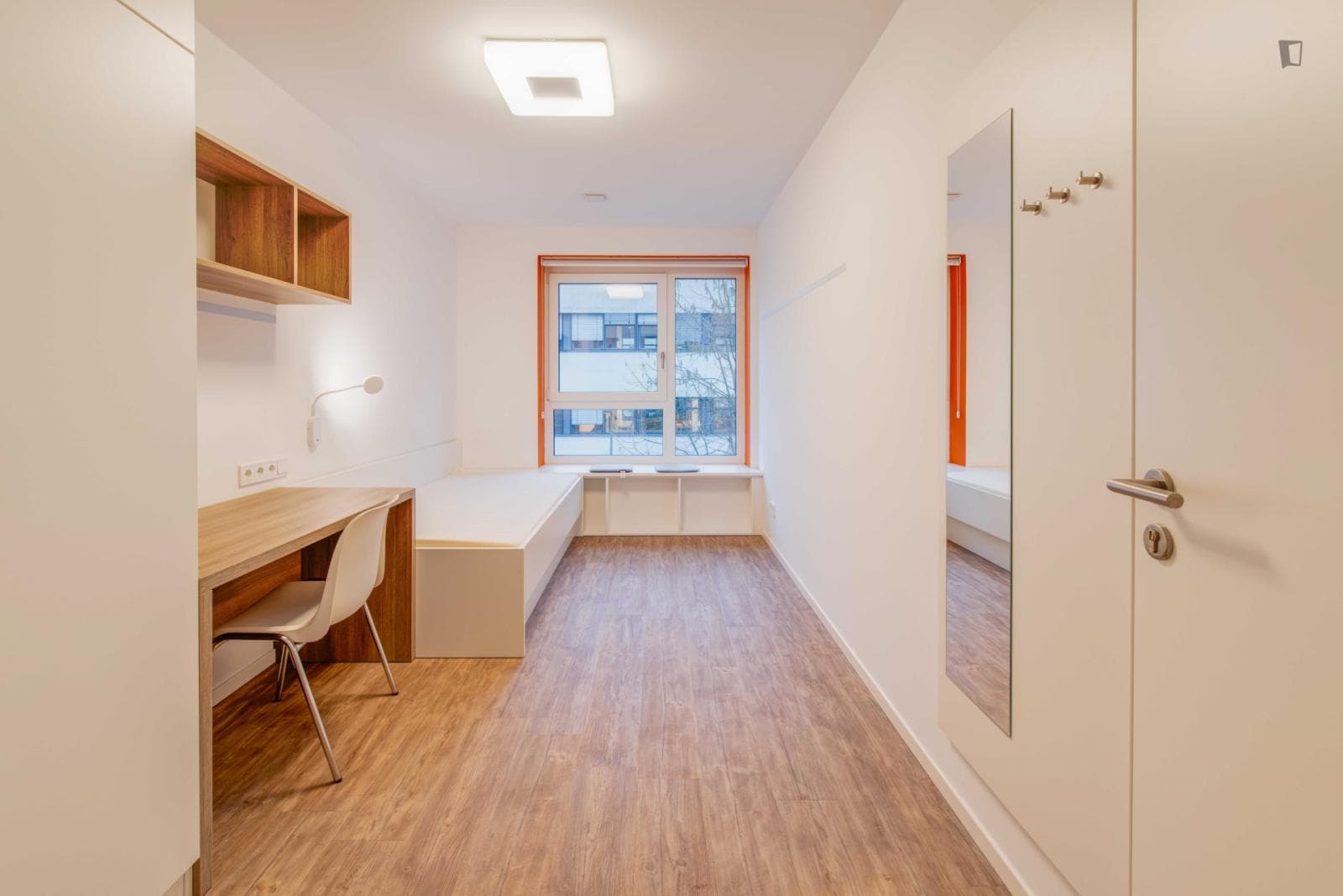 Comfy single bedroom in proximity to the Campus Wilhelminenhof photo 1