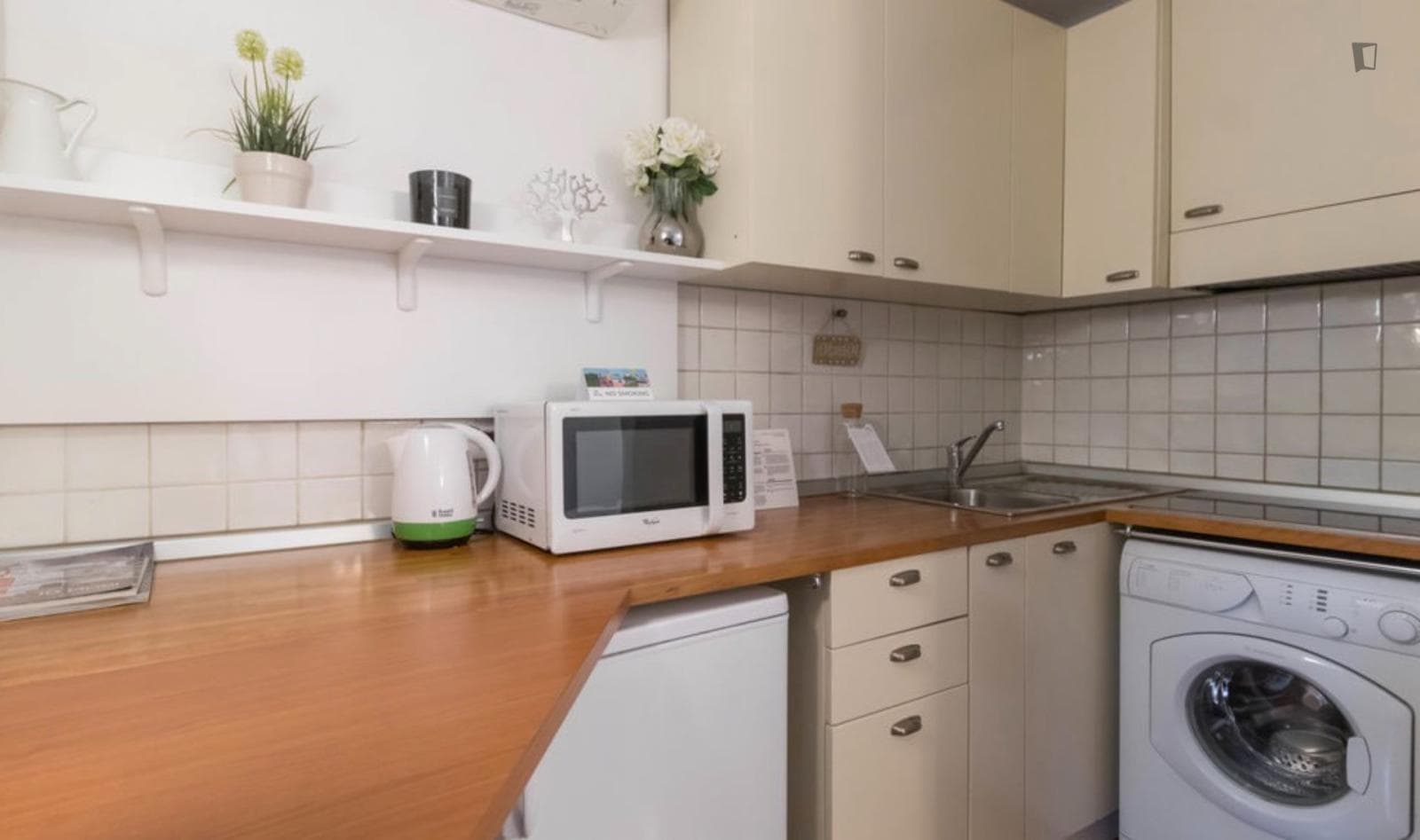 Smart studio next to Moscova metro station photo 1