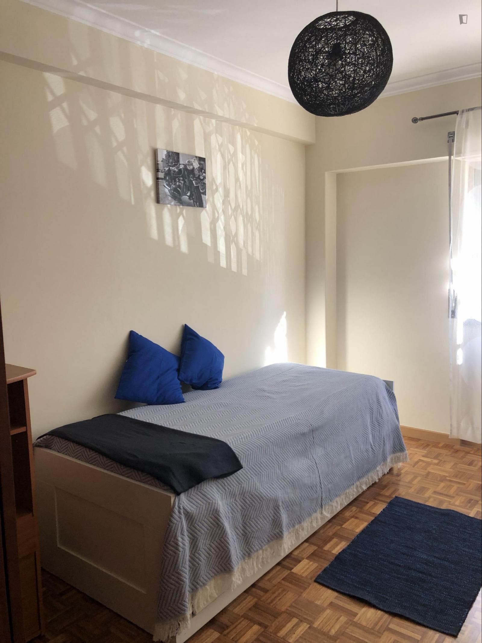 Great single bedroom in Paço de Arcos photo 1