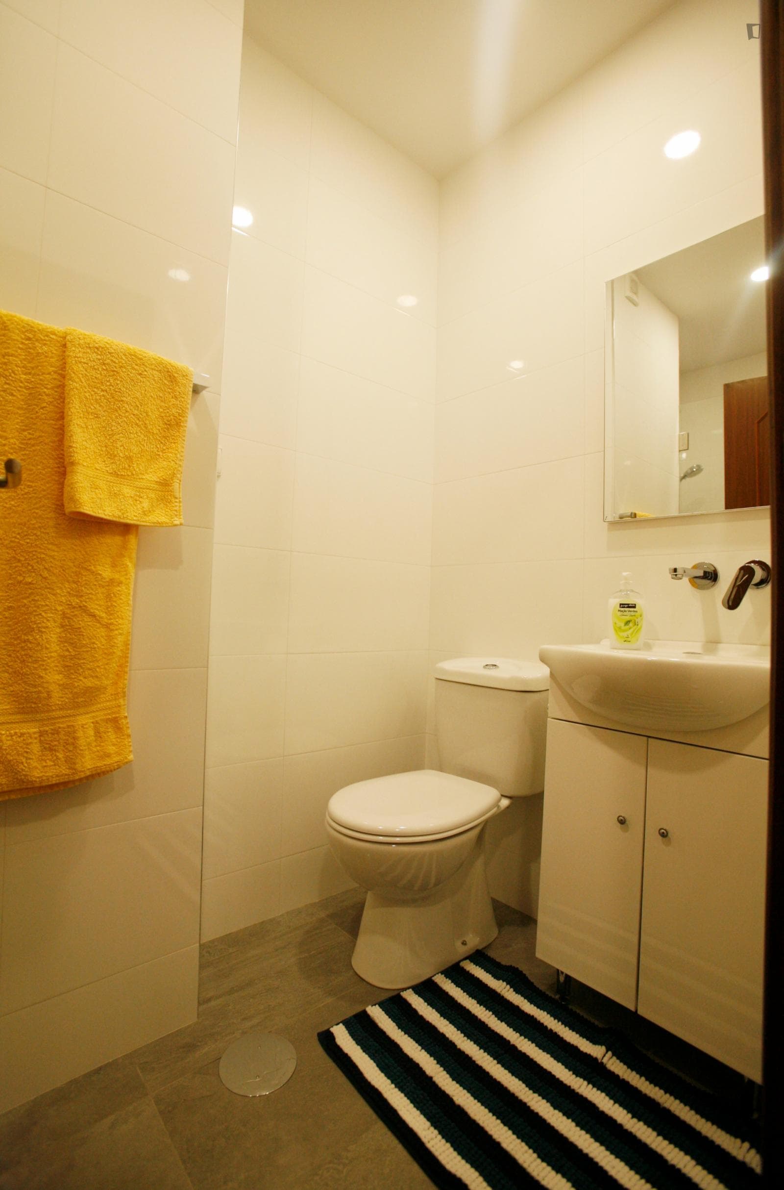 Comfortable room near Porto city Park photo 1
