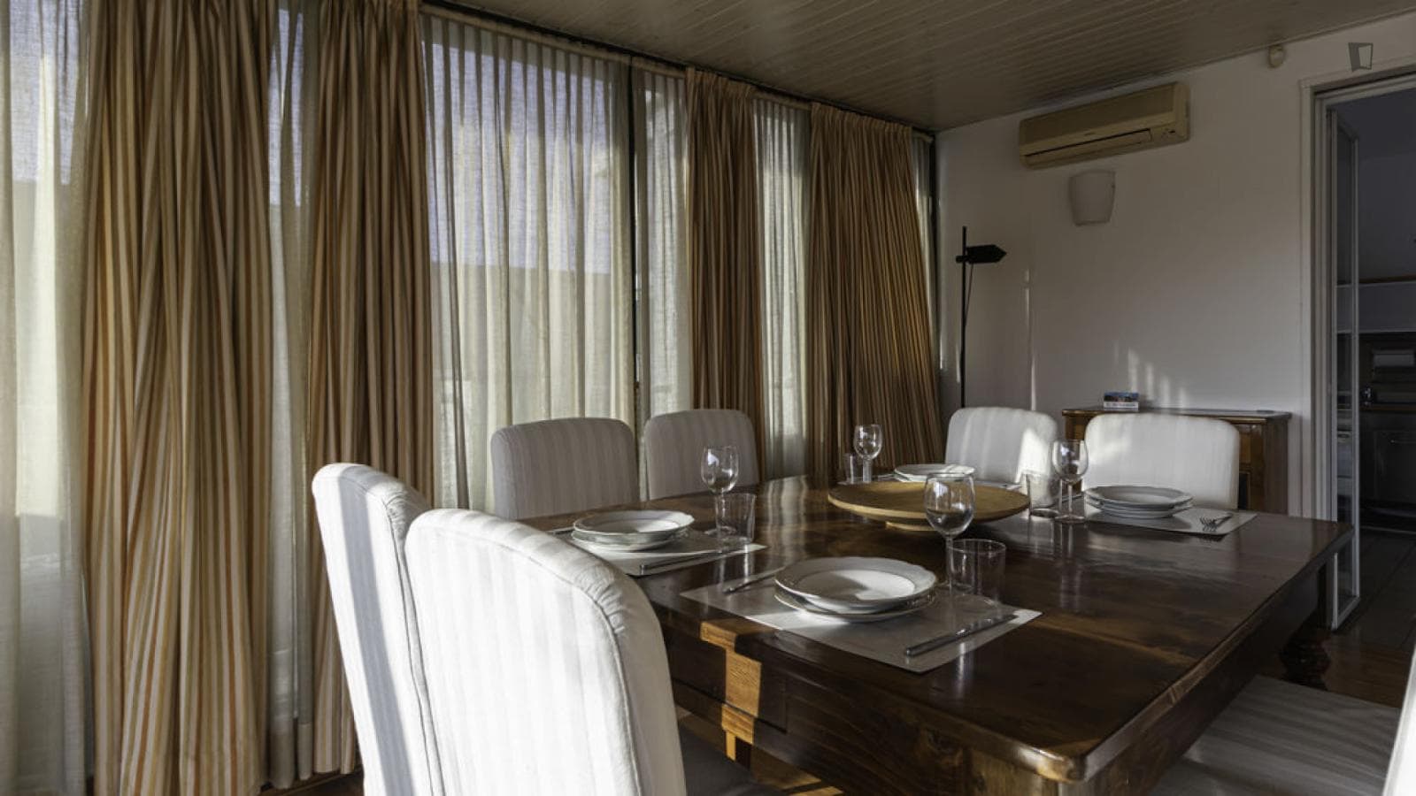 Beautiful 3-bedroom apartment near Parco Trotter photo 1