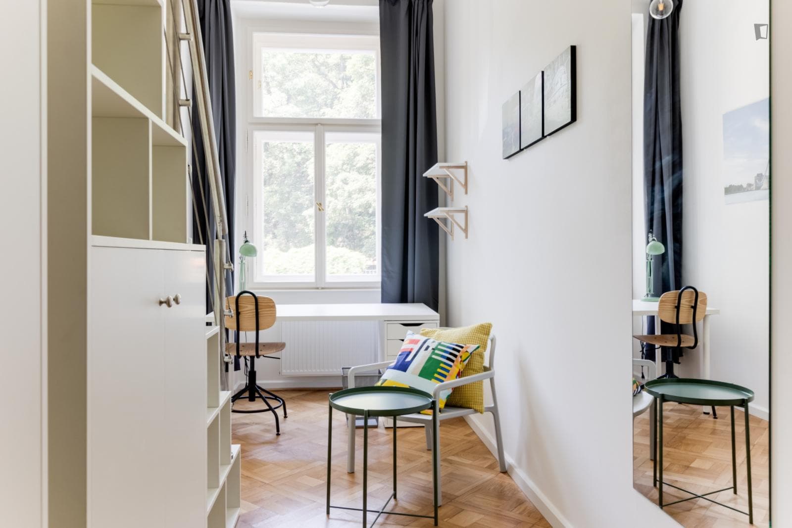 Quiet single bedroom in the Malá Strana neighbourhood photo 1