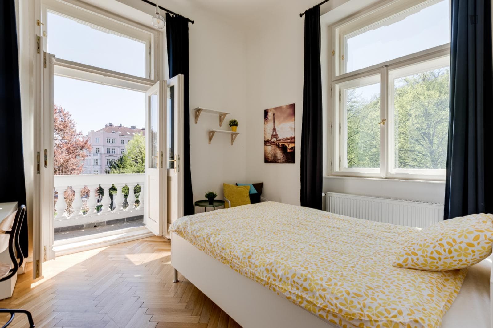 Amazing single bedroom with balcony in Malá Strana photo 1
