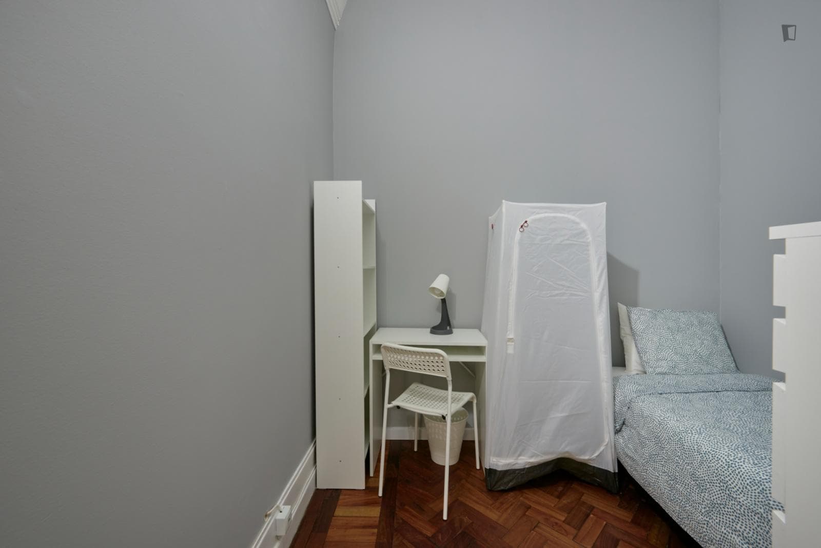 Neat single bedroom close to São Sebastião metro station photo 1