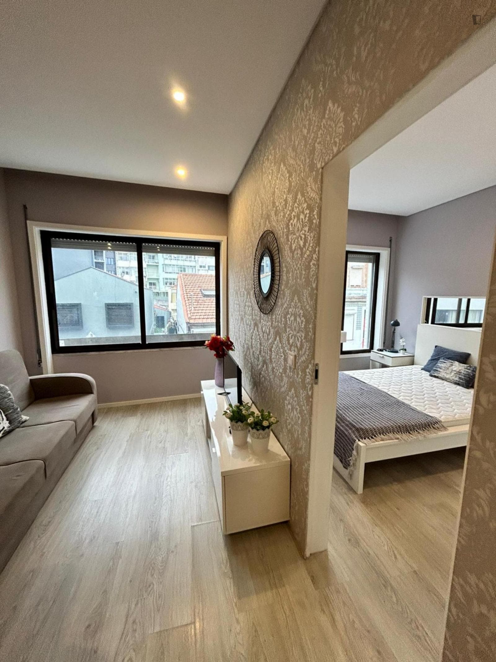 Excellent 1-bedroom flat close to Faria Guimarães metro station photo 1