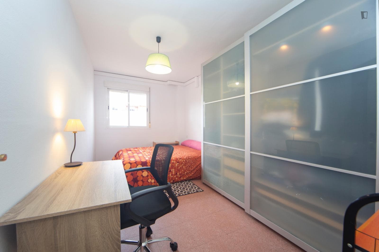 Double bedroom photo 1