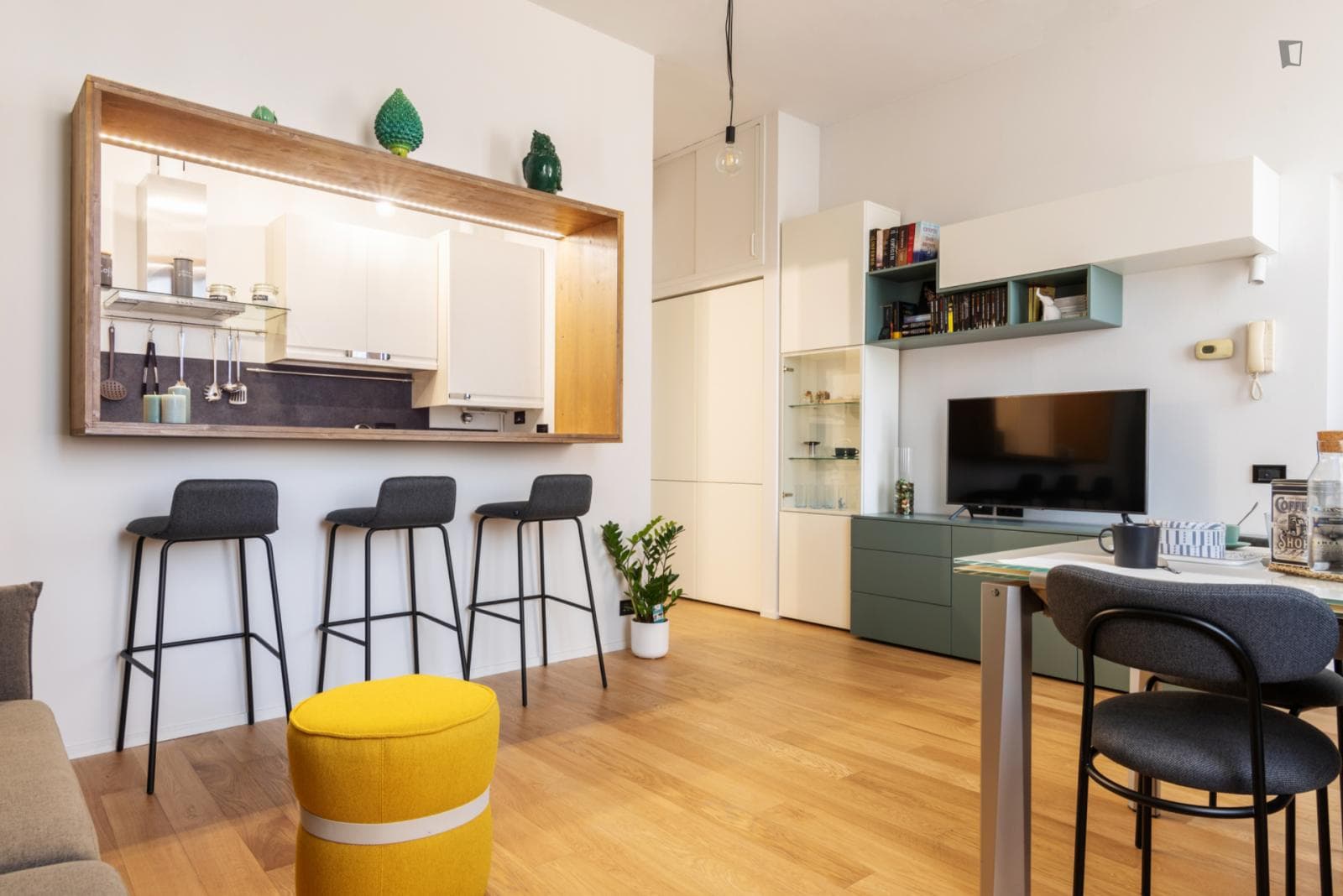 Welcoming 1-bedroom apartment in Dergano photo 1