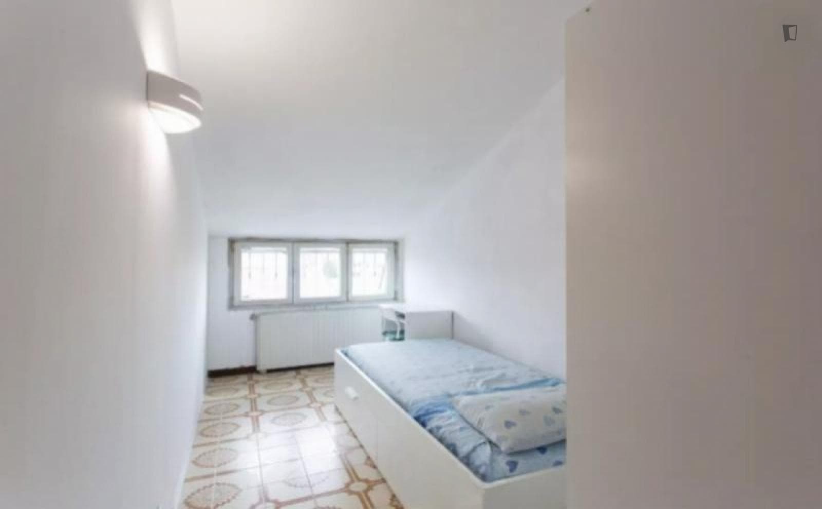 Cosy Single Bedroom well connected to Milan photo 1