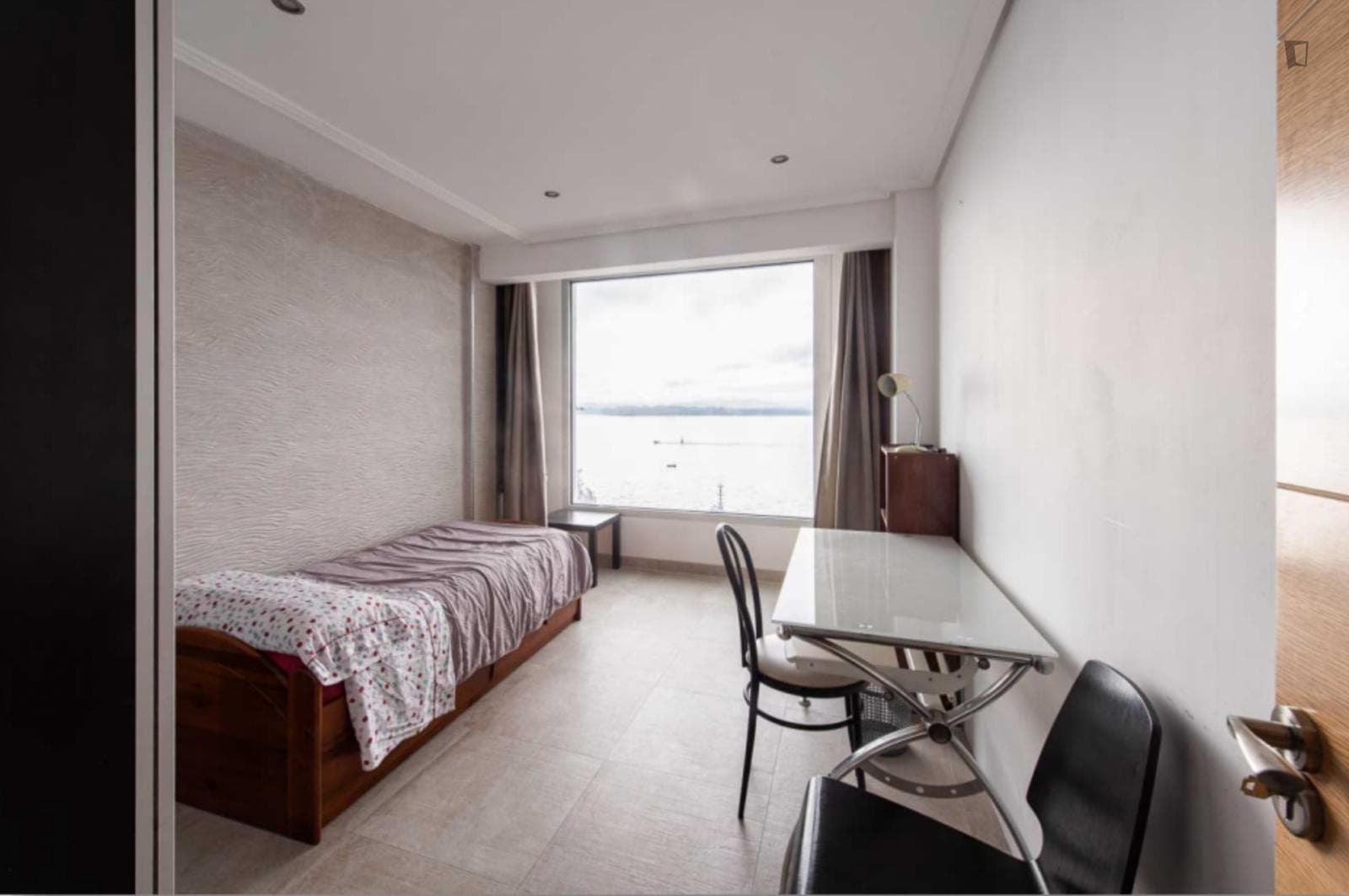 Comfy Single Bedroom nearby Biblioteca Central de Cantabria photo 1