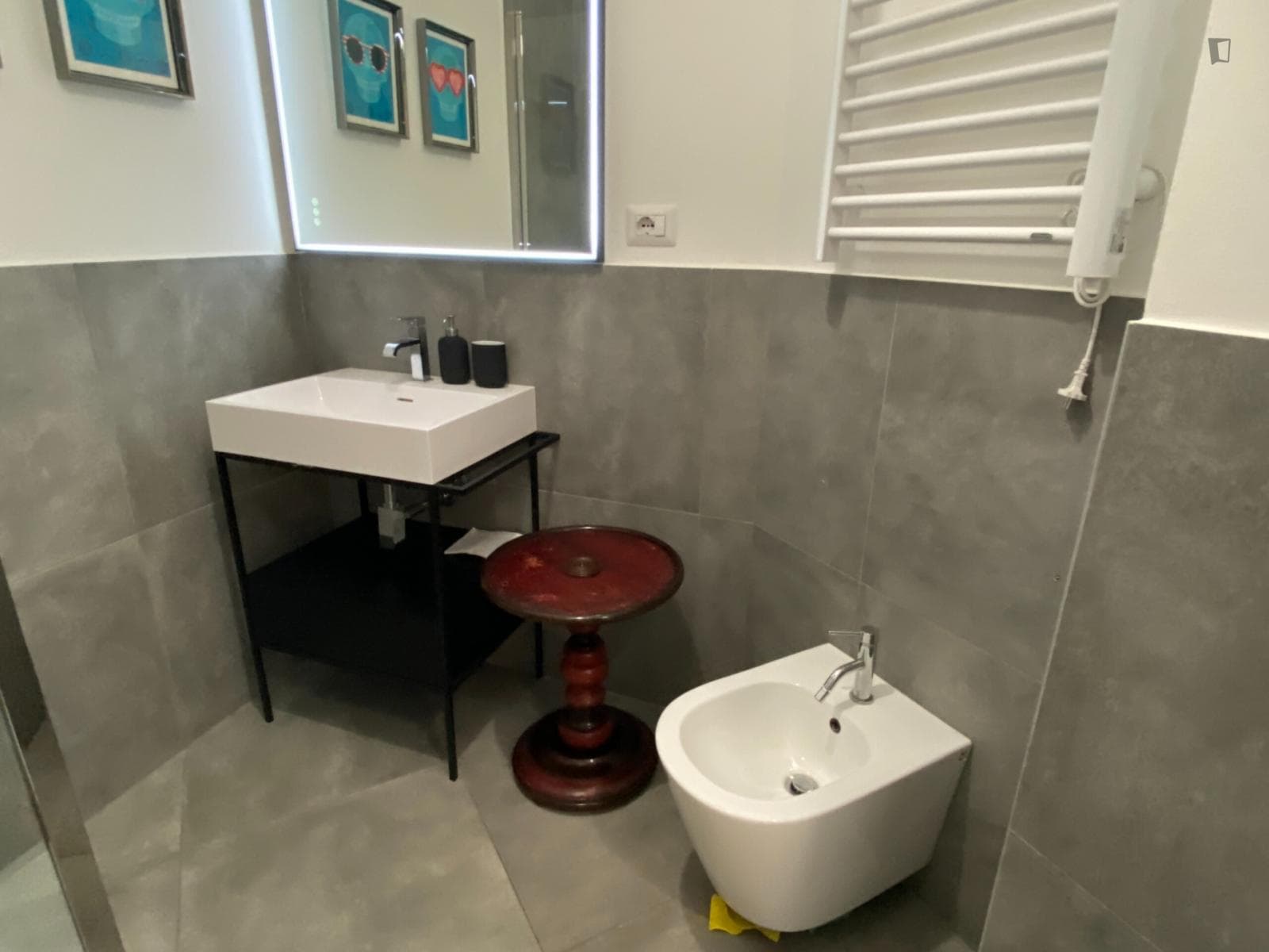 Refined 1-bedroom flat not far from Università Bocconi photo 1