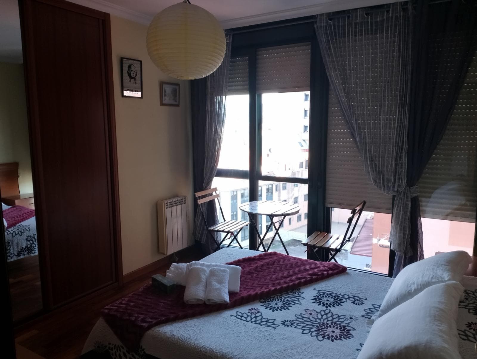 Bright double bedroom in Vigo close to Senda da Auga photo 1