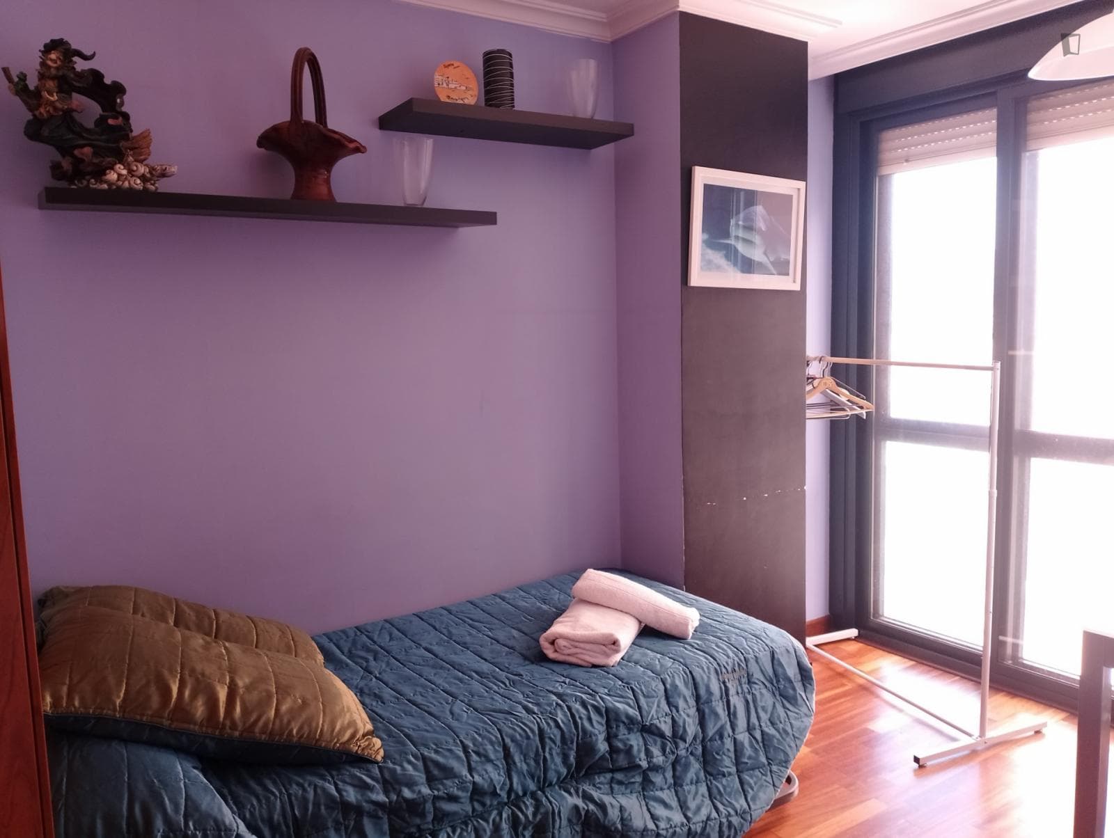 Homely single bedroom in Vigo close to Estación de tren Vigo Guixar photo 1
