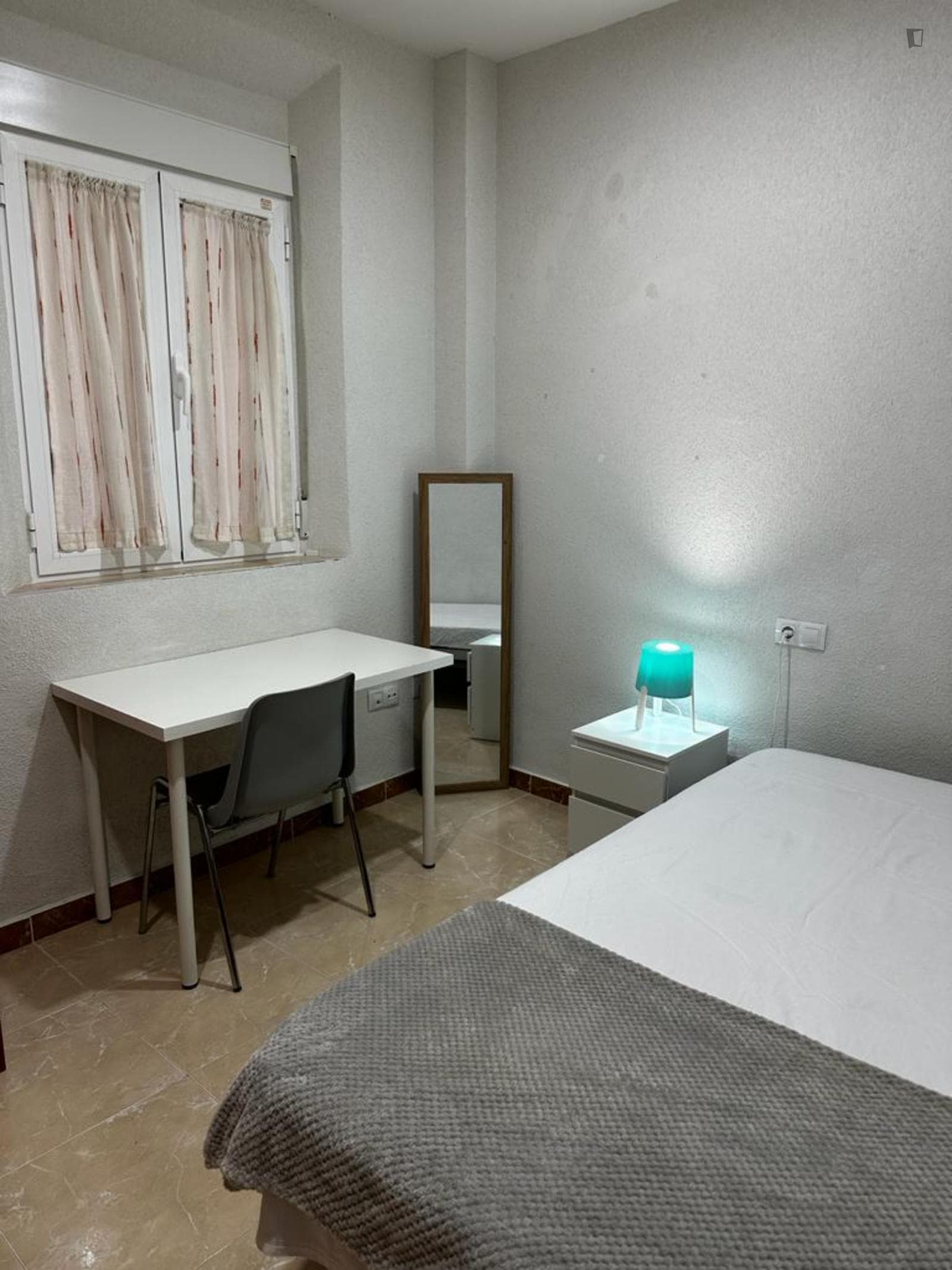 Comfy Single Bedroom near Universidad de Granada Facultad de Traducción e Interpretación photo 1