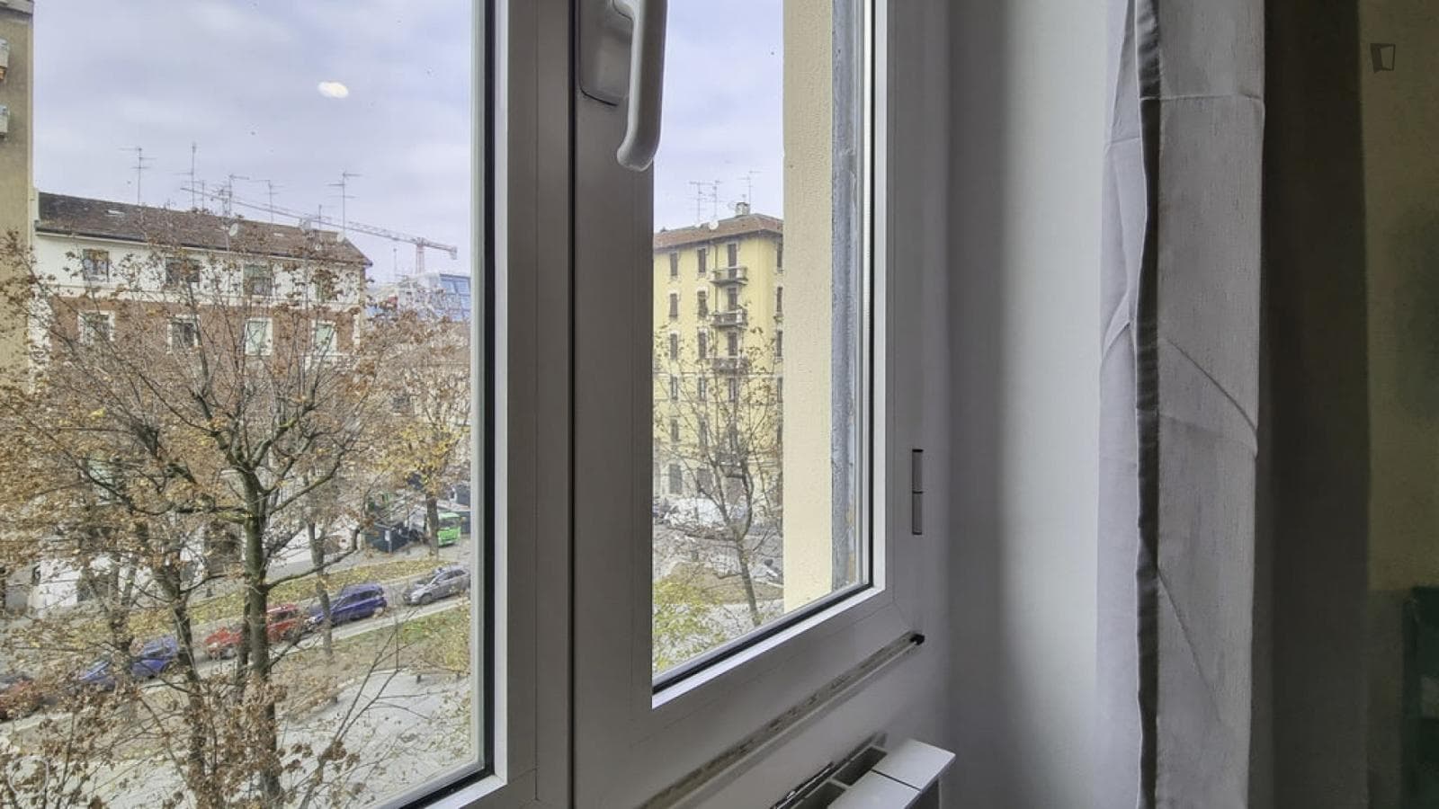 Appealing 1-bedroom apartment in Isola photo 1