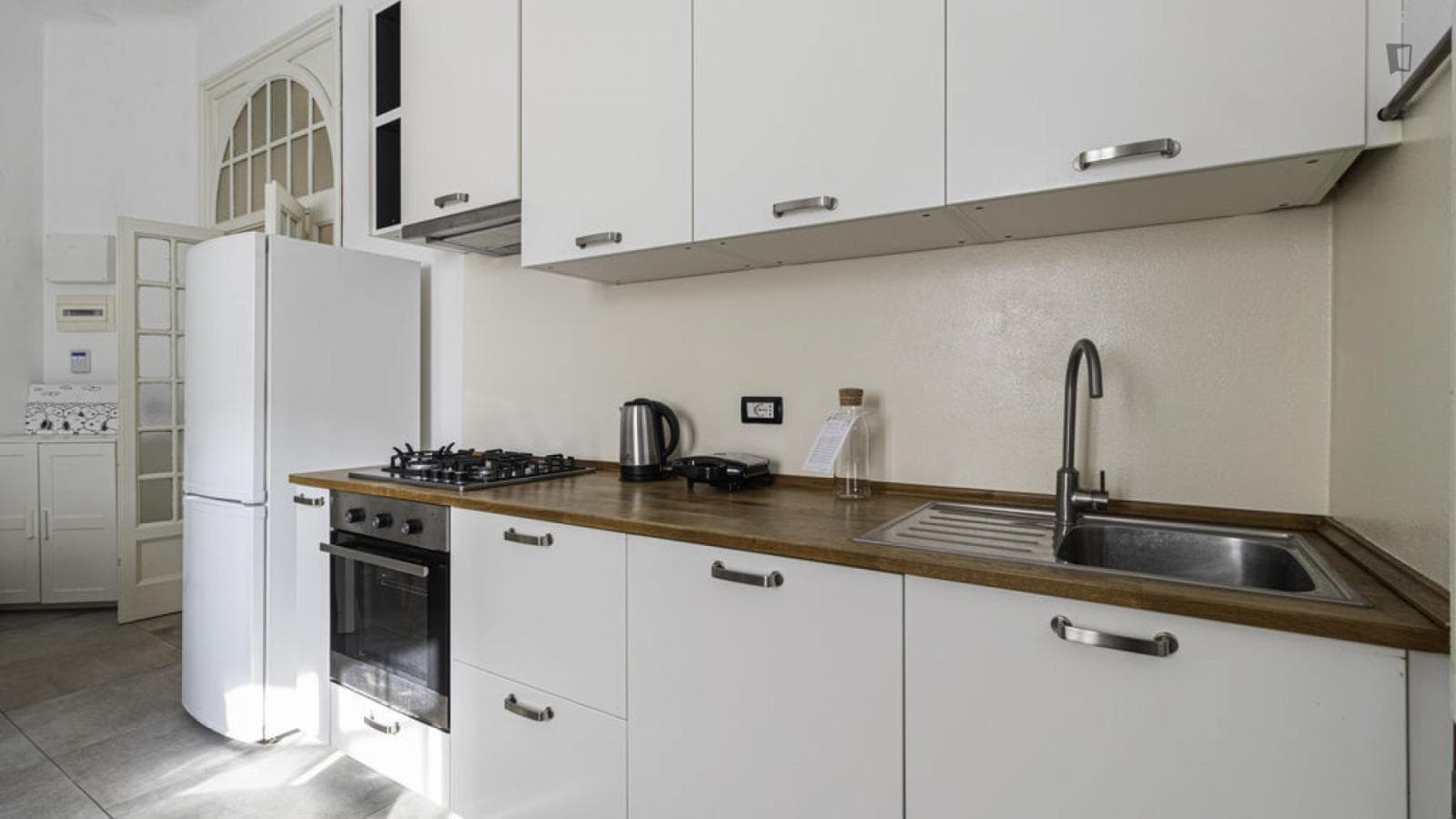 Interesting 1-bedroom apartment in Washington photo 1