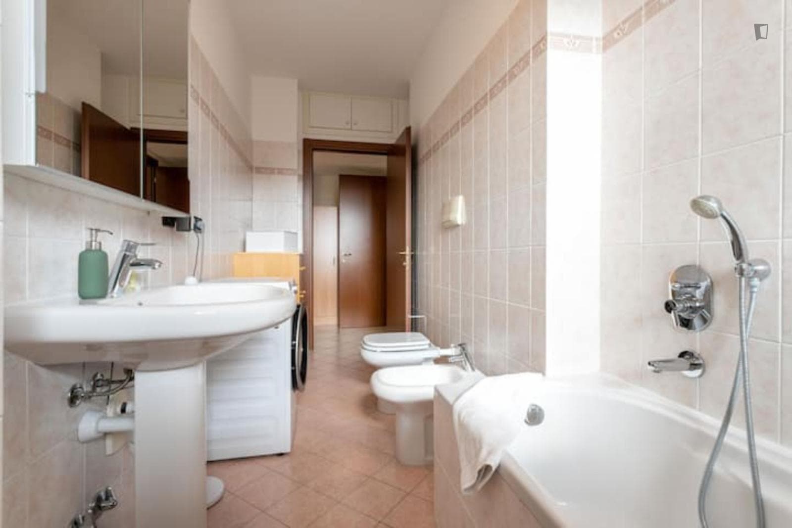Beautiful 2-bedroom apartment in Corvetto/Rogoredo area photo 1