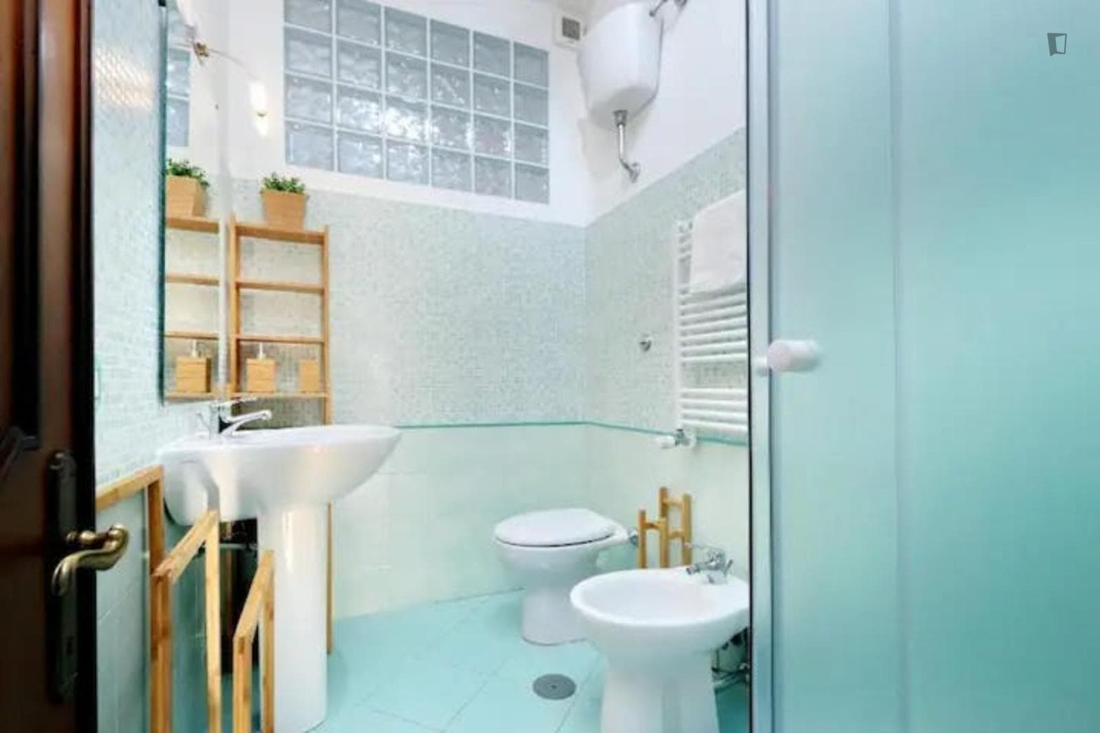 Very cool 4-bedroom apartment in Furio Camillo photo 1