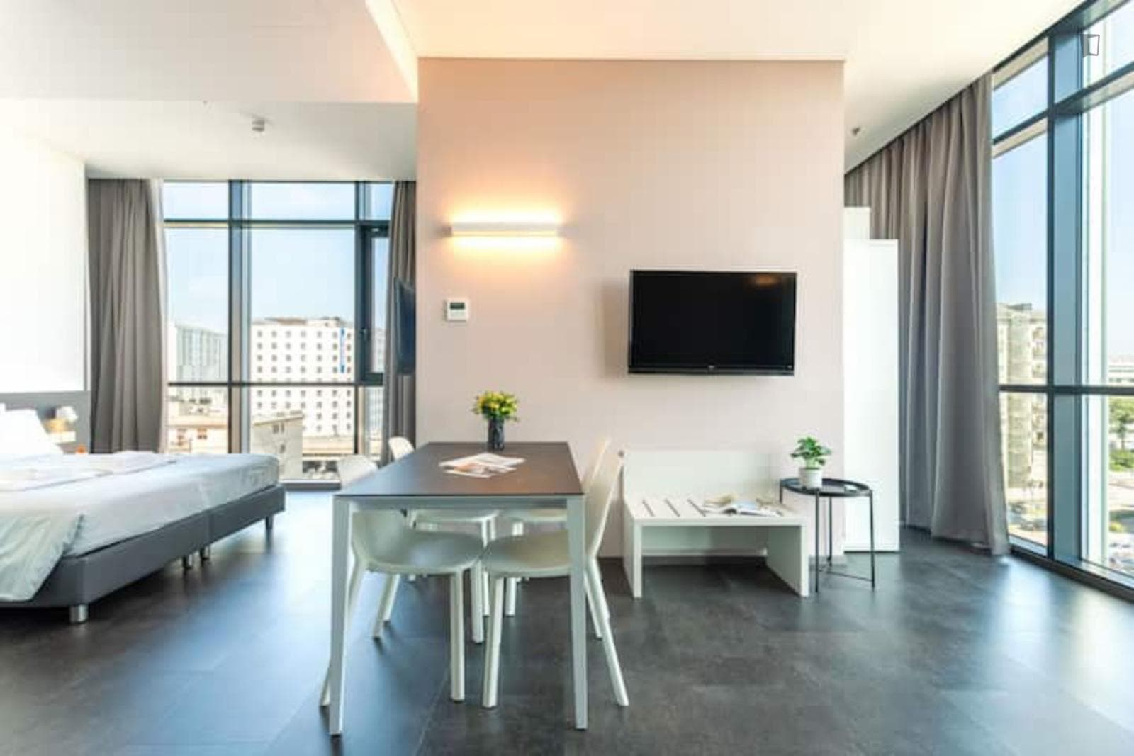 Modern 1-bedroom loft in Mestre photo 1