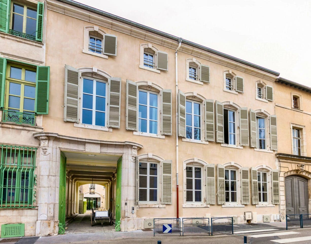 Stylish complex near Nancy Cathedral photo 1