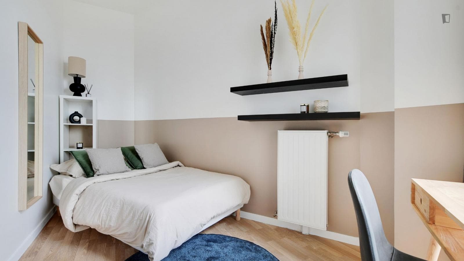 Rent this simple 9 m² room in coliving in Paris - PA92 photo 1