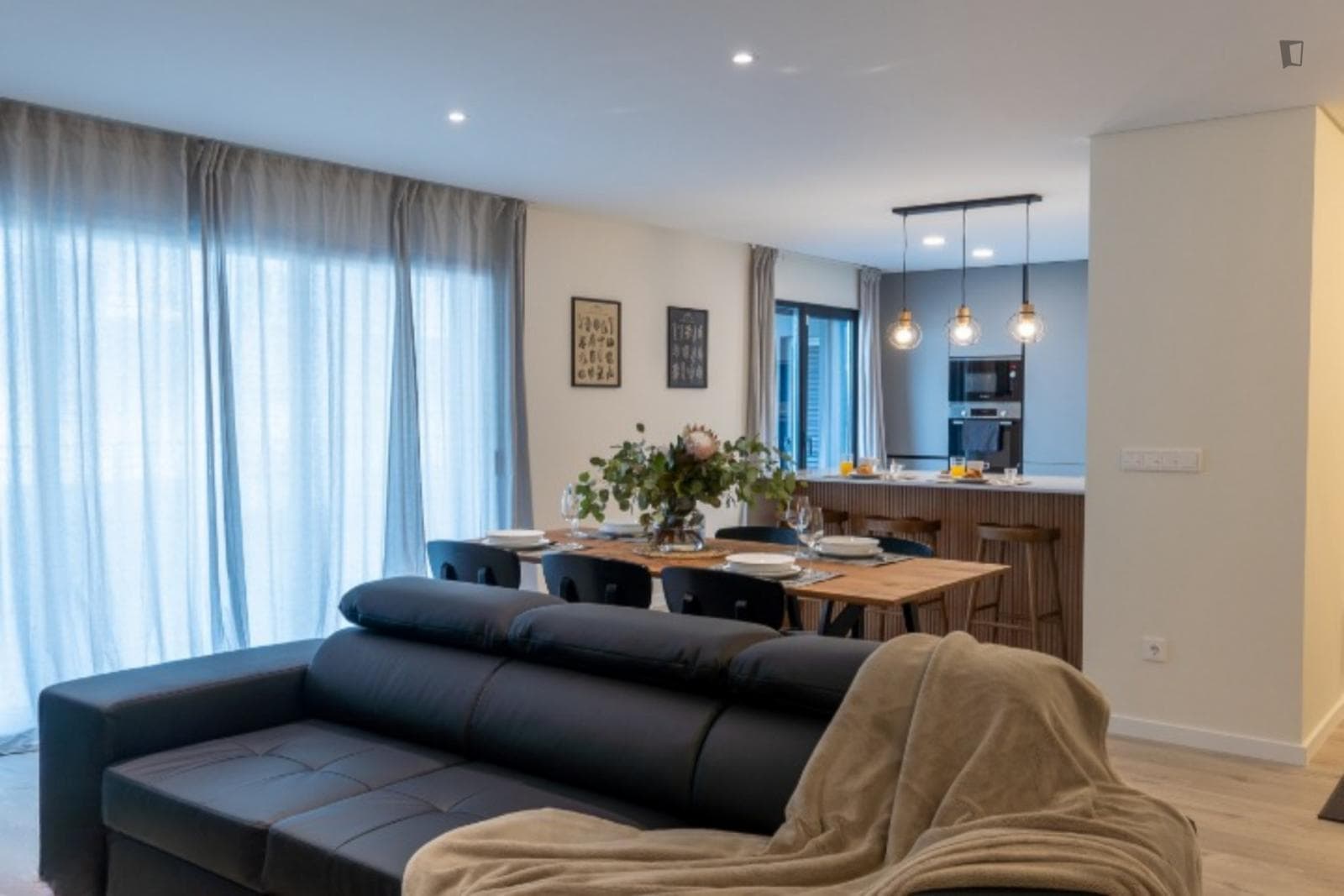 3-bedroom apartment, with outdoor area photo 1