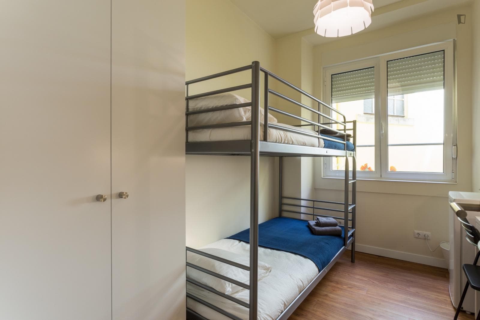 Nice bunk bedroom near Jardim Mário Soares photo 1
