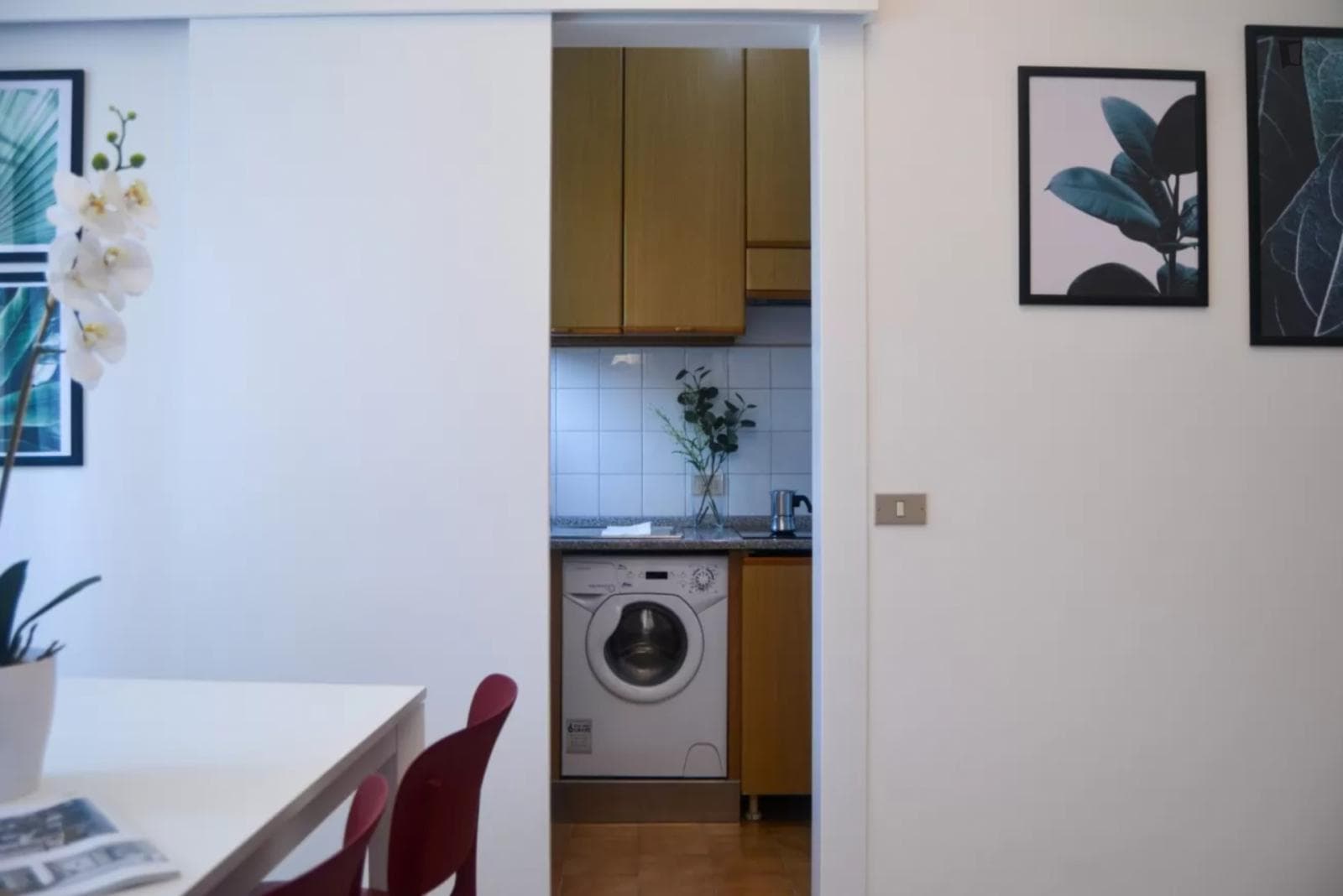 Appealing 1-bedroom flat next to Brenta metro station photo 1