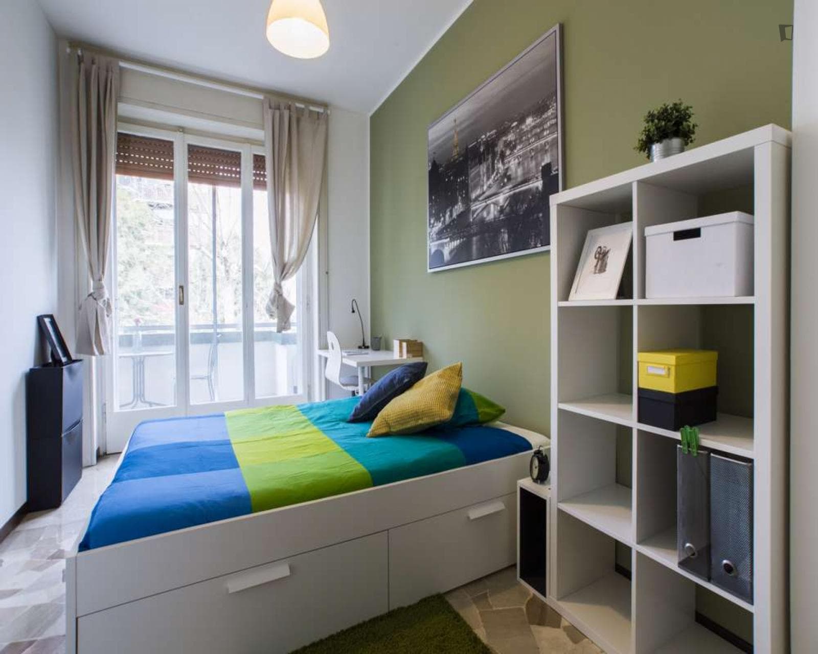 Snug single bedroom with balcony near Bande Nere metro station photo 1