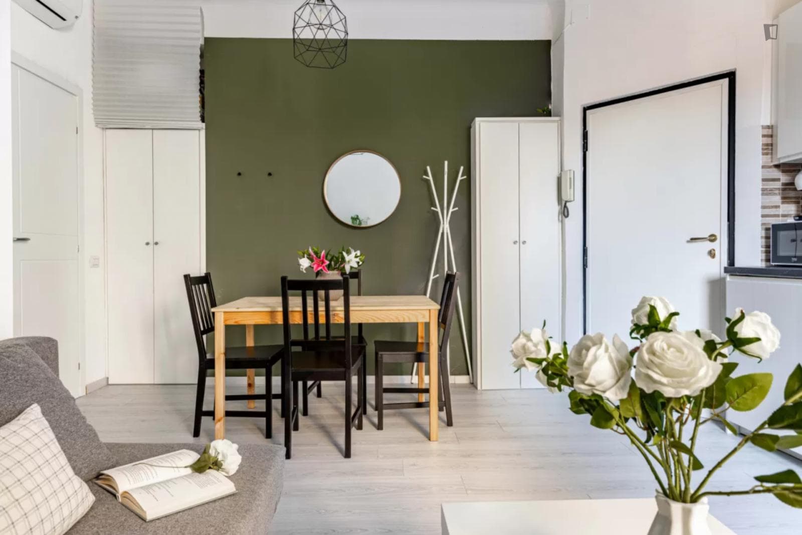 Cosy 1-bedroom apartment in Porta Genova photo 1