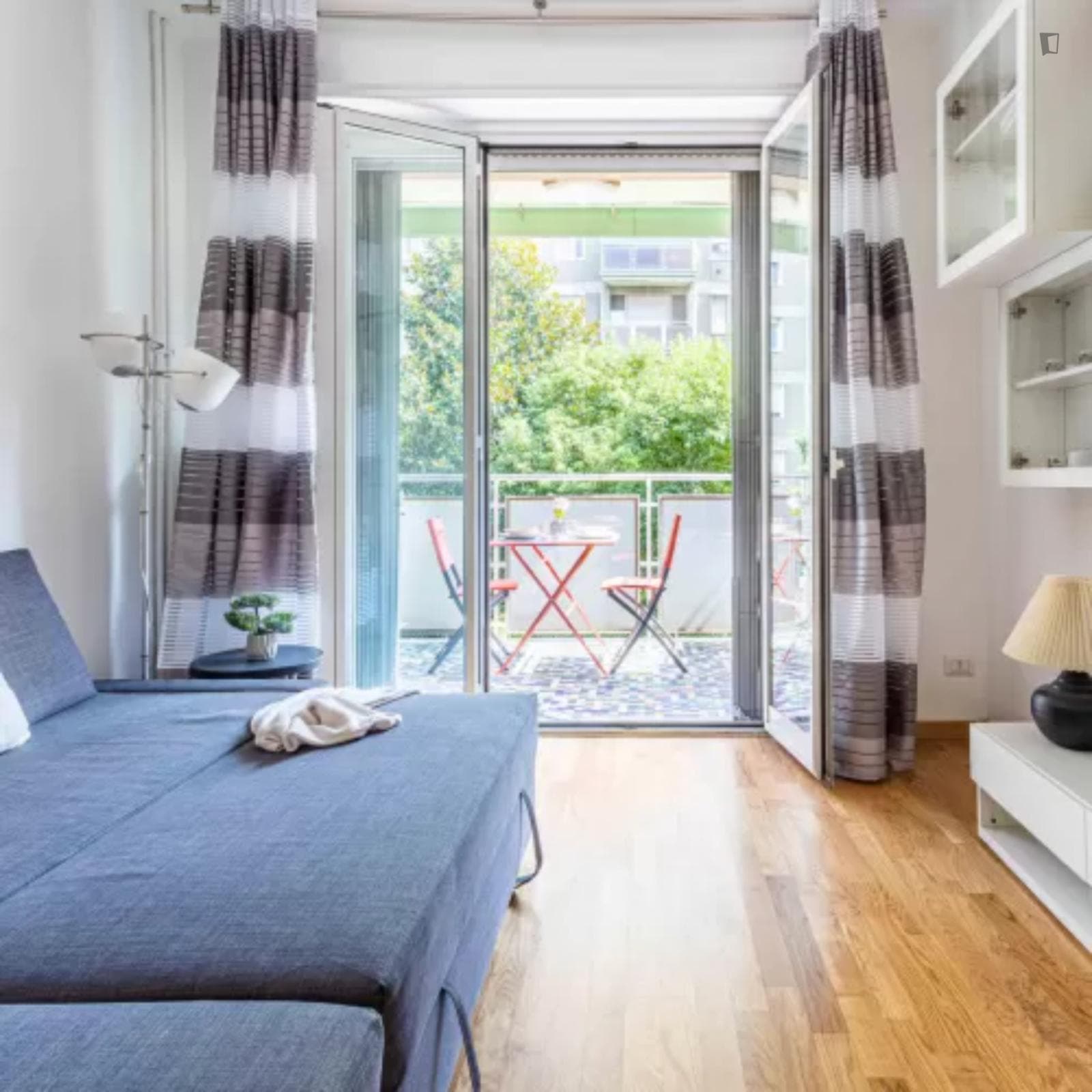 Pleasant 1-bedroom apartment with balcony in Portello photo 1