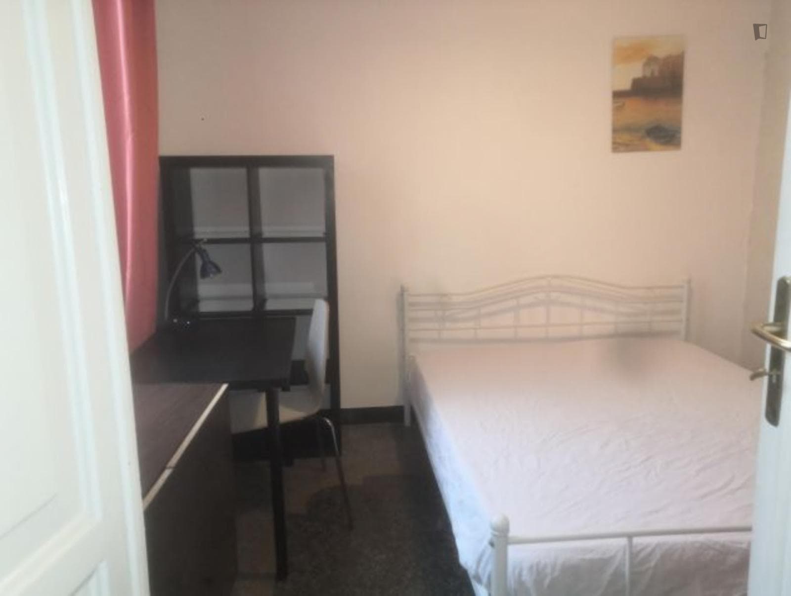 Lovely Double Bedroom close to Genova Sestri Ponente Station photo 1