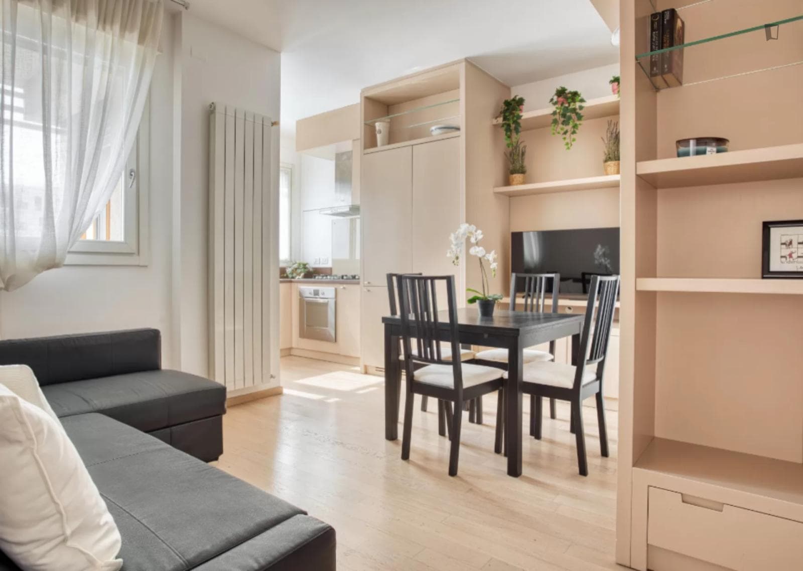 Lovely 1-bedroom apartment next to Gerusalemme metro station photo 1