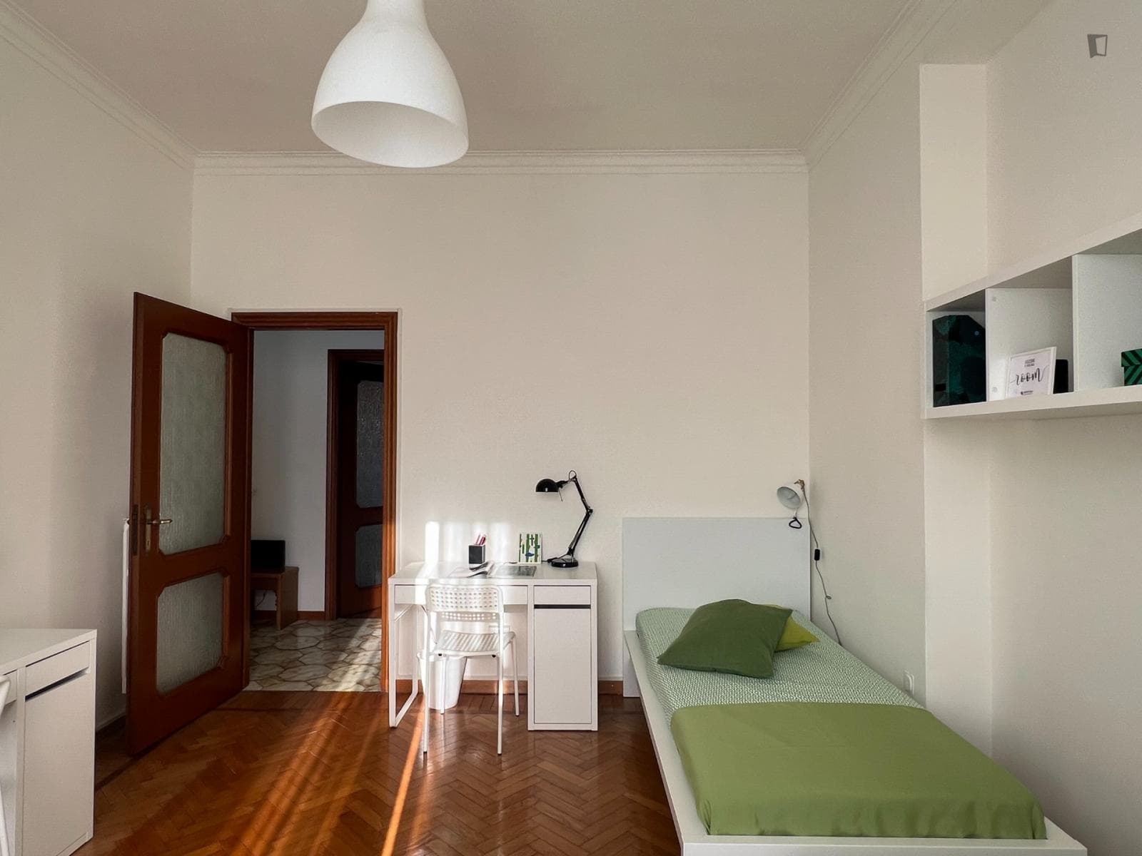 Bed In A Twin Bedroom close to Politecnico Bovisa Campus photo 1